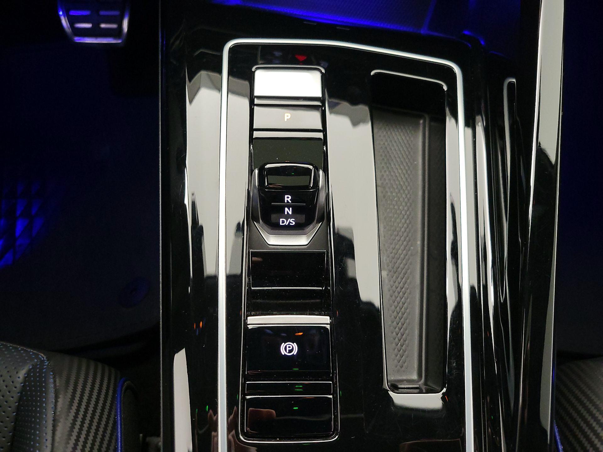 Thumbnail: 2024 Volkswagen Golf - 18