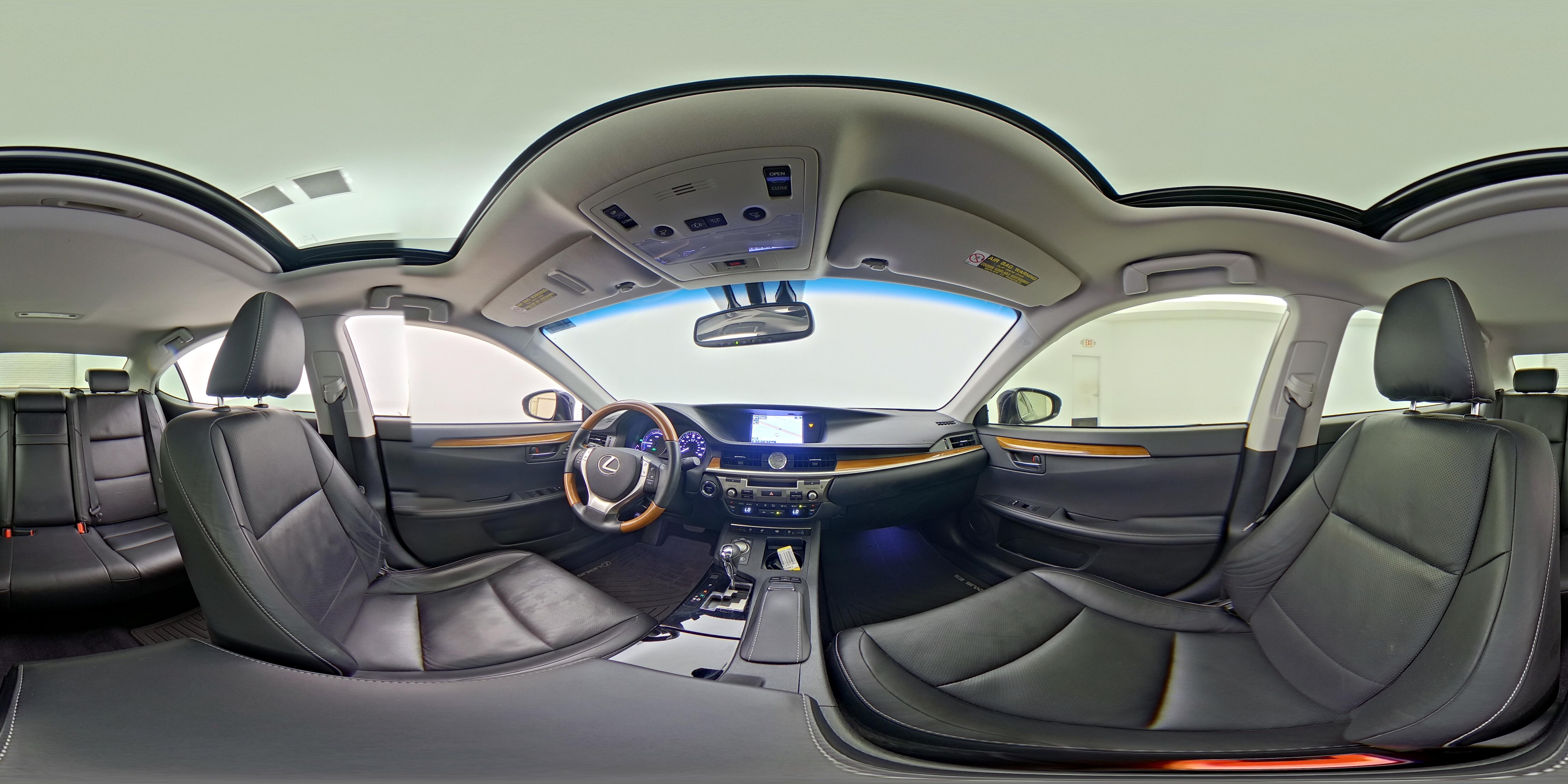 2015 Lexus ES 300h - Photo 26