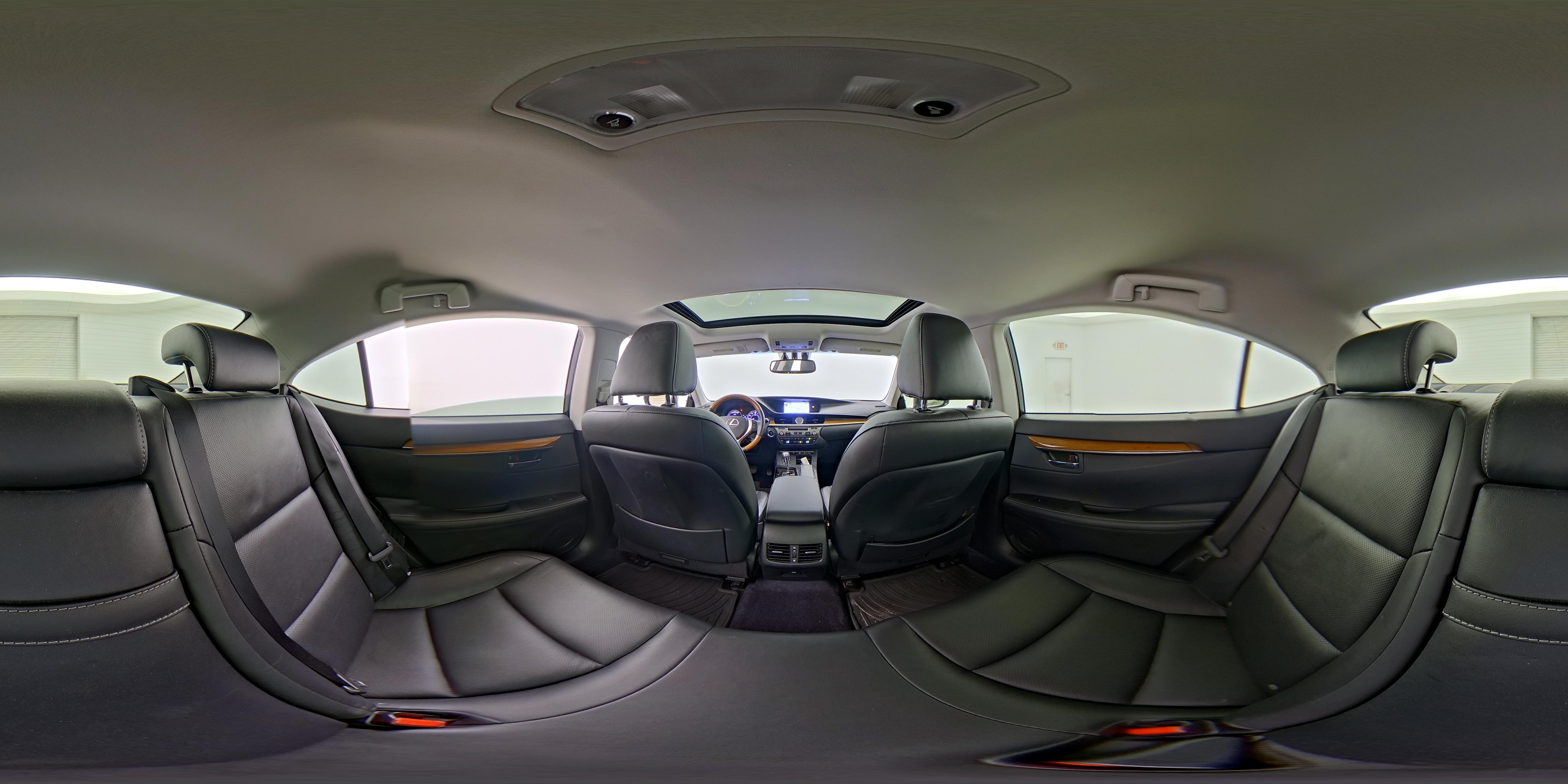 2015 Lexus ES 300h - Photo 27