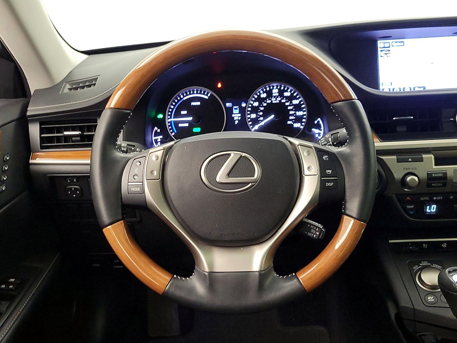 2015 Lexus ES 300h - Photo 11