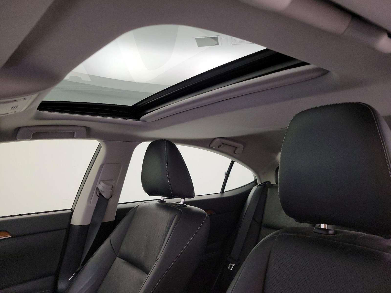 2015 Lexus ES 300h - Photo 21