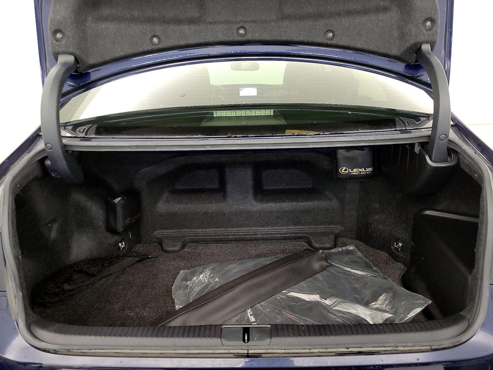2015 Lexus ES 300h - Photo 23
