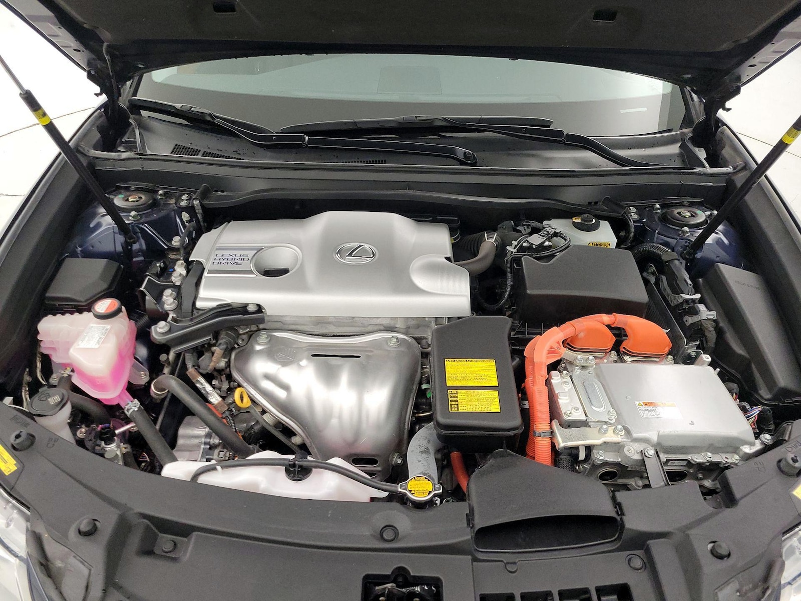 2015 Lexus ES 300h - Photo 24
