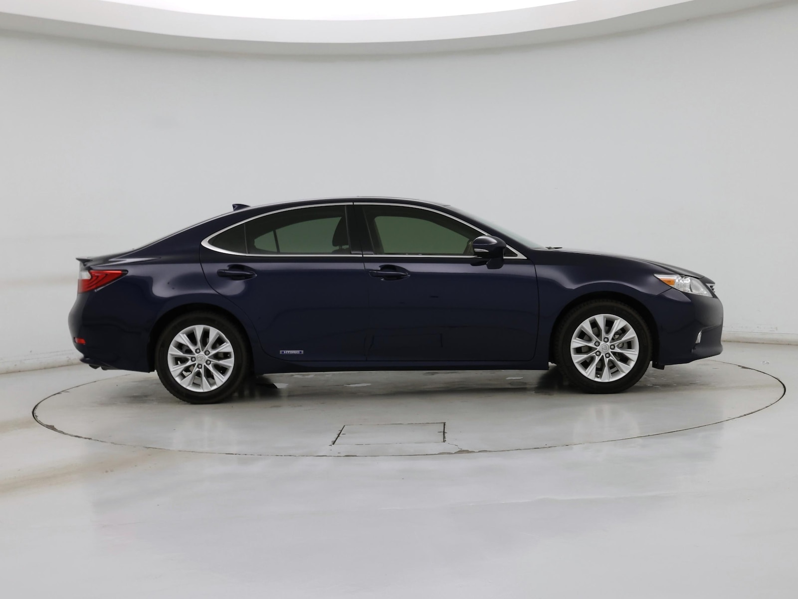 2015 Lexus ES 300h - Photo 8