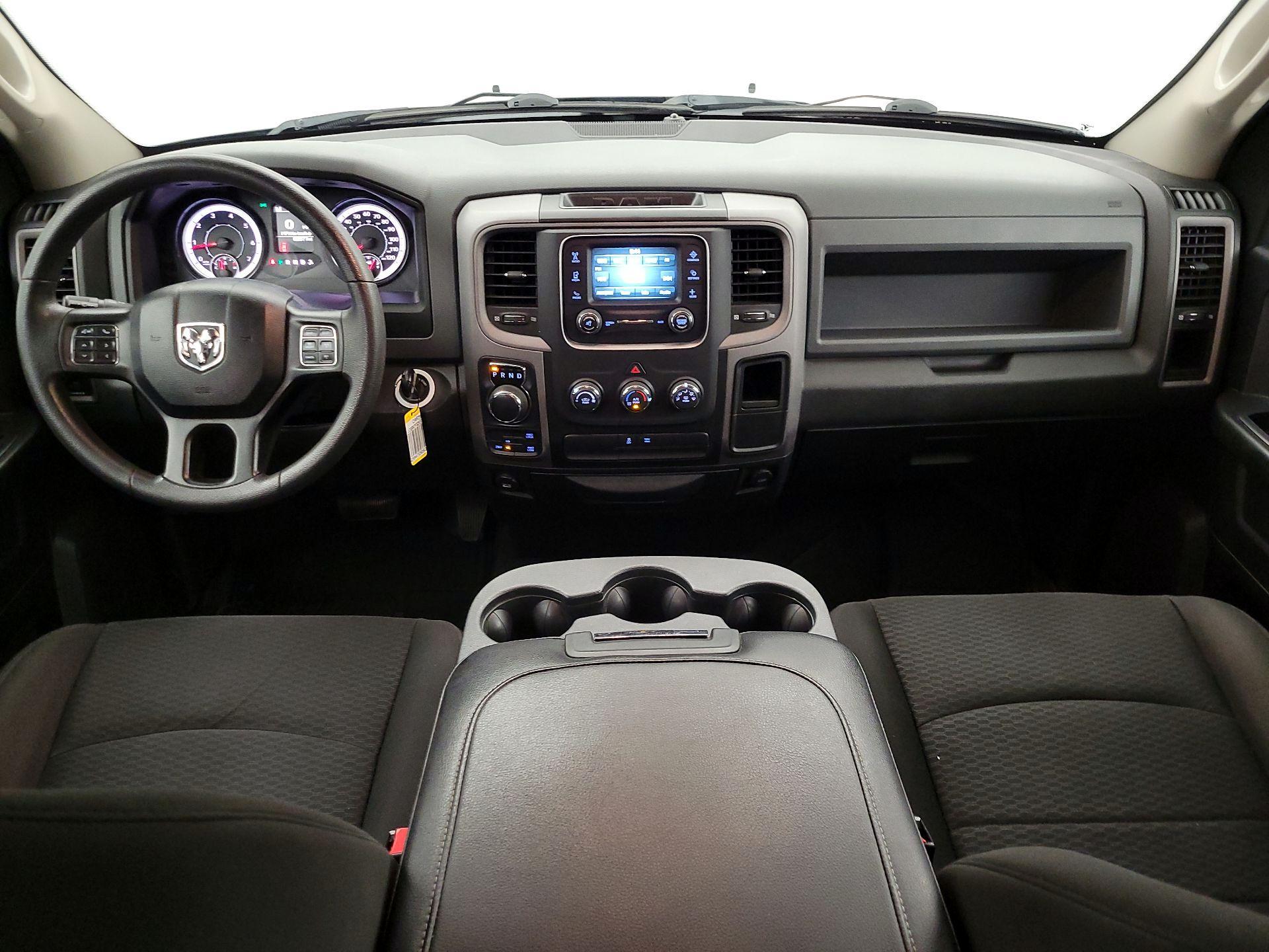 Thumbnail: 2019 RAM 1500 Classic - 9