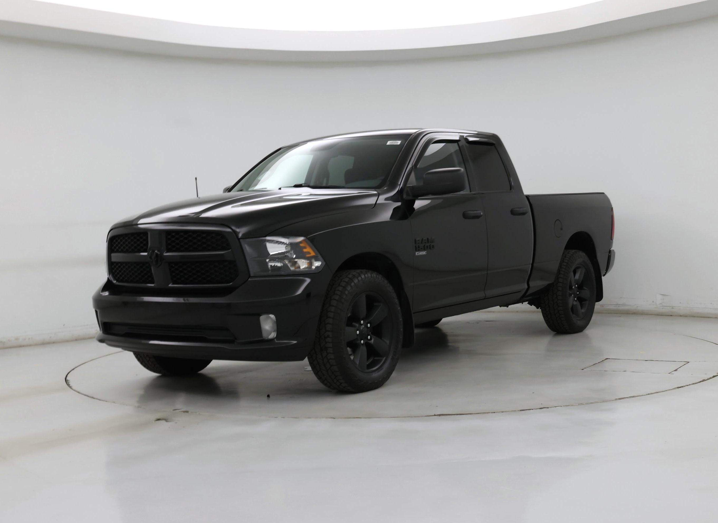 Thumbnail: 2019 RAM 1500 Classic - 4