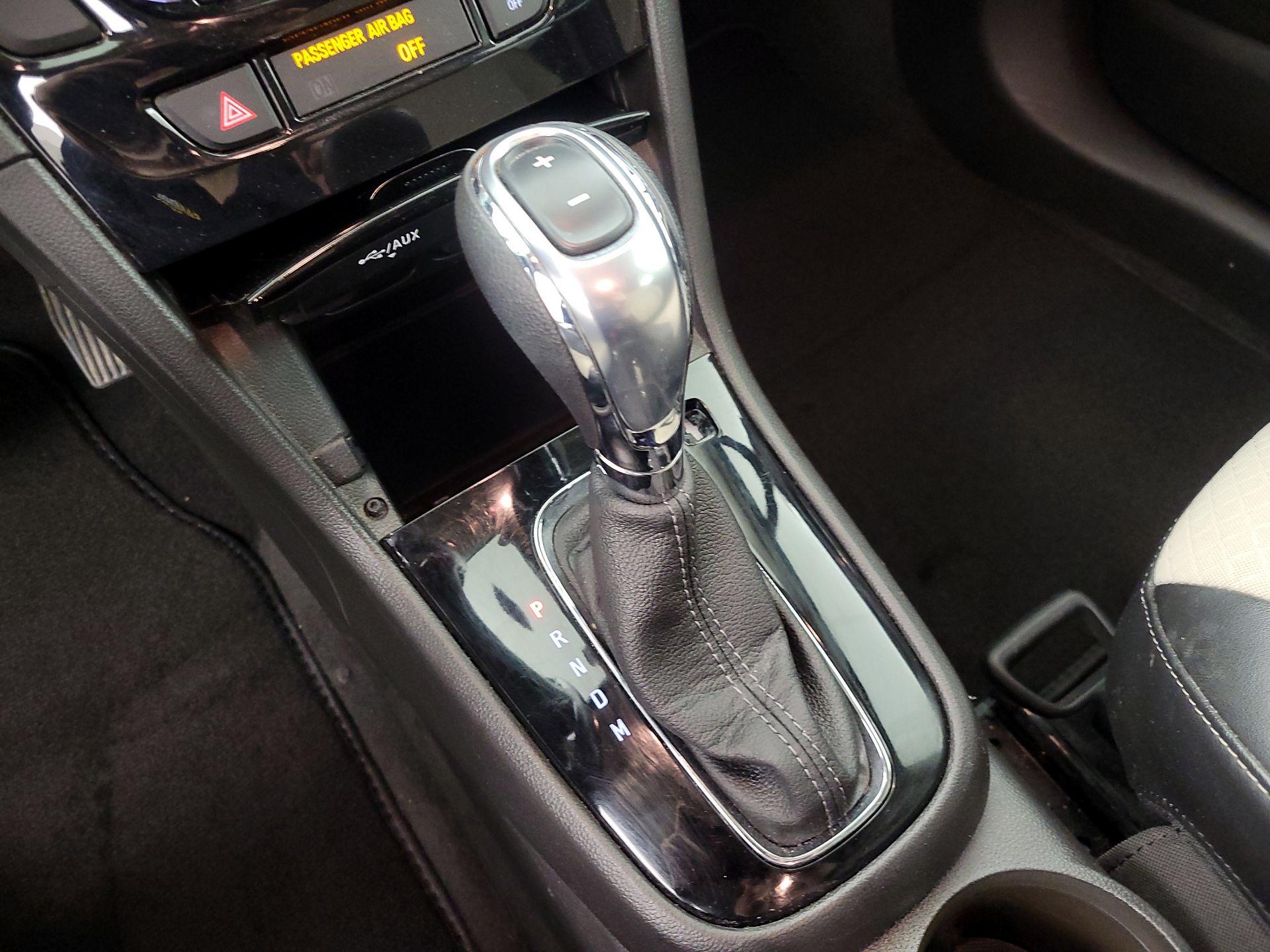 Thumbnail: 2019 Buick Encore - 17