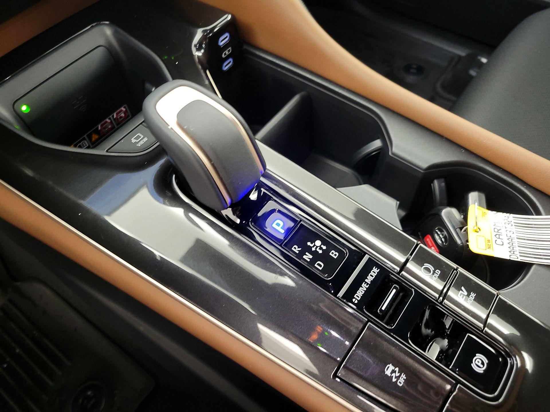 Thumbnail: 2026 Toyota Crown - 17