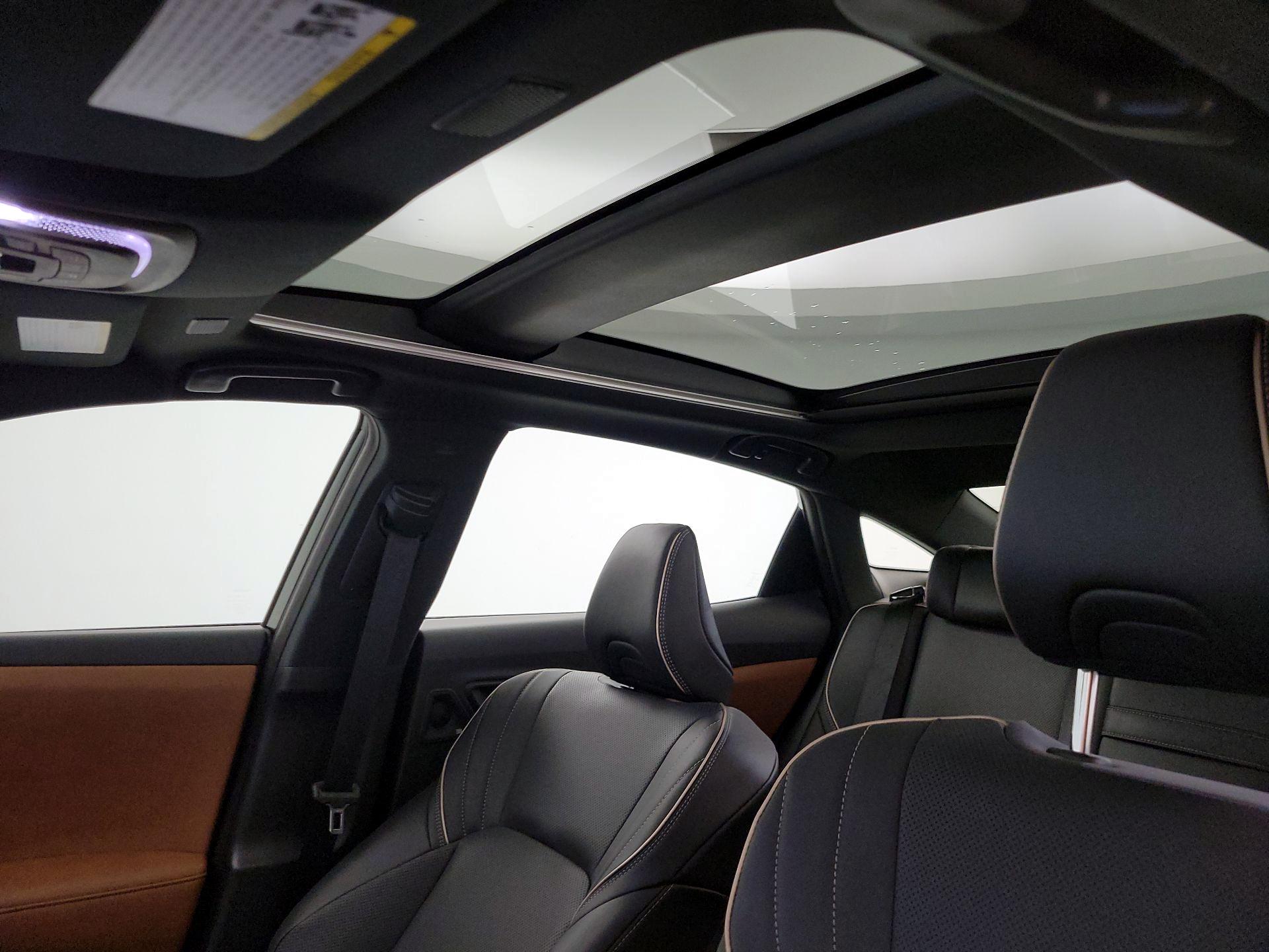 Thumbnail: 2026 Toyota Crown - 19