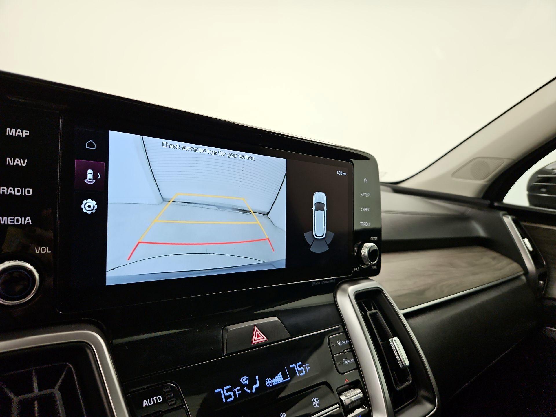 Thumbnail: 2023 Kia Sorento - 15