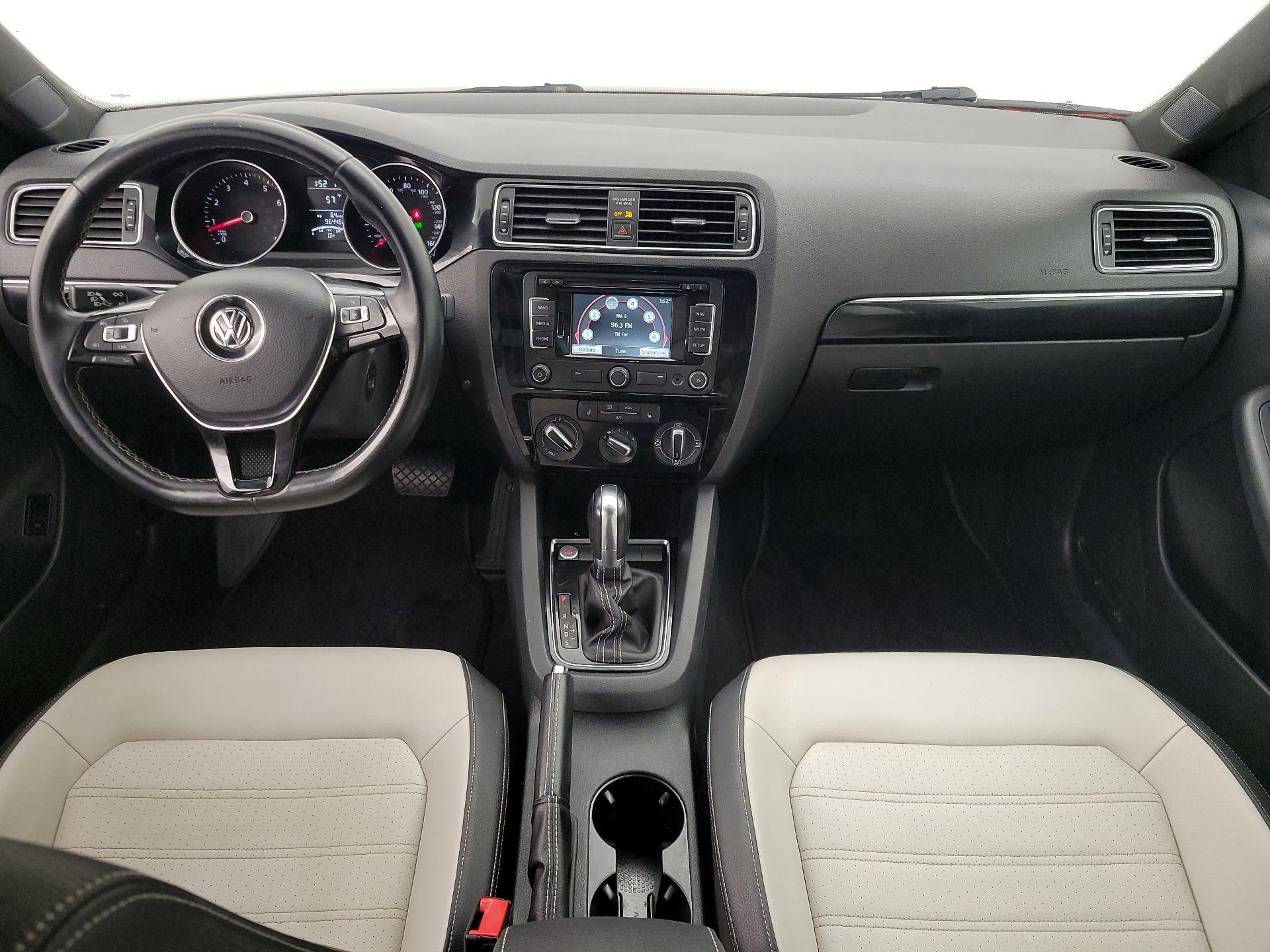 Thumbnail: 2015 Volkswagen Jetta - 9