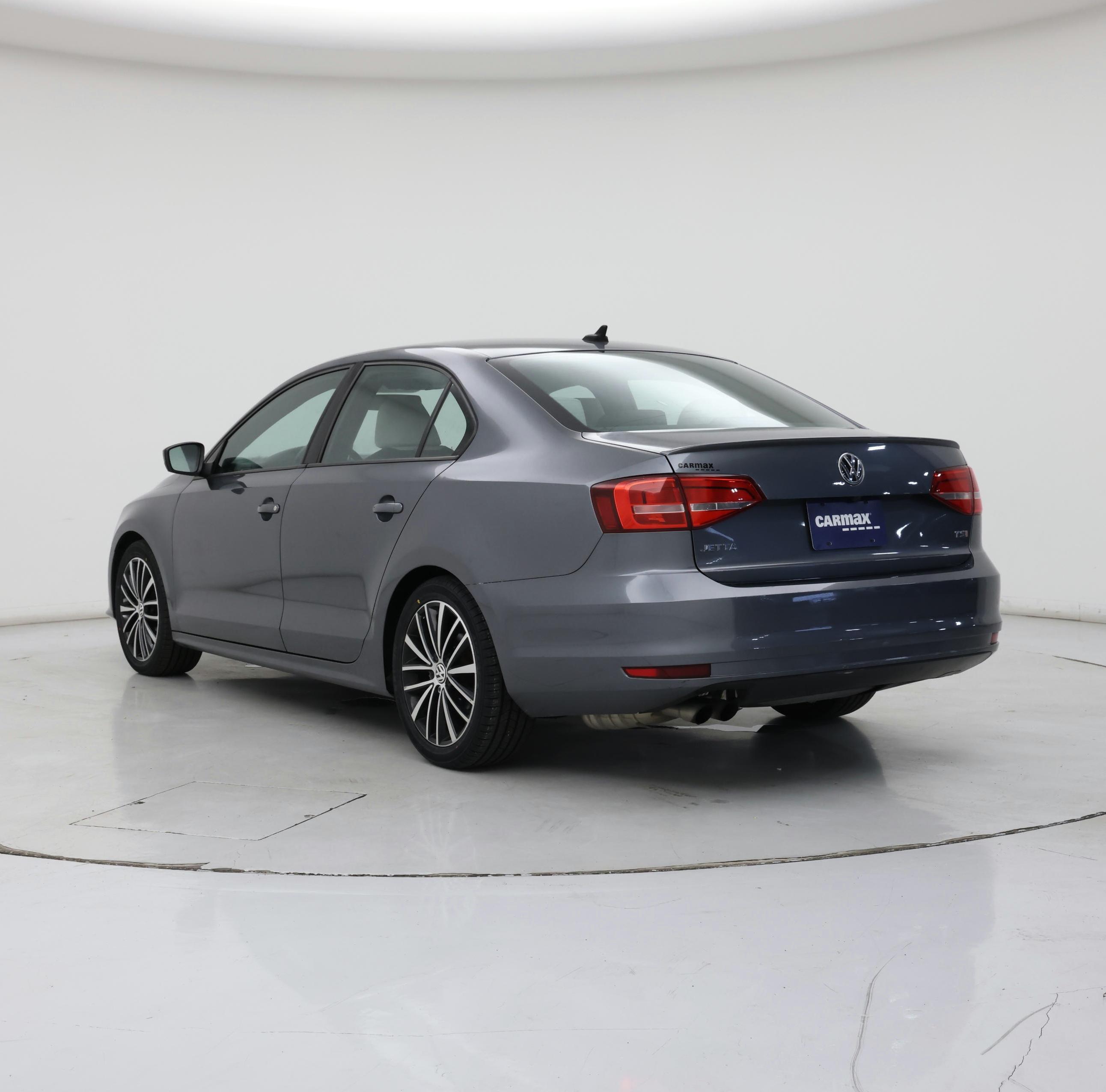 Thumbnail: 2015 Volkswagen Jetta - 2