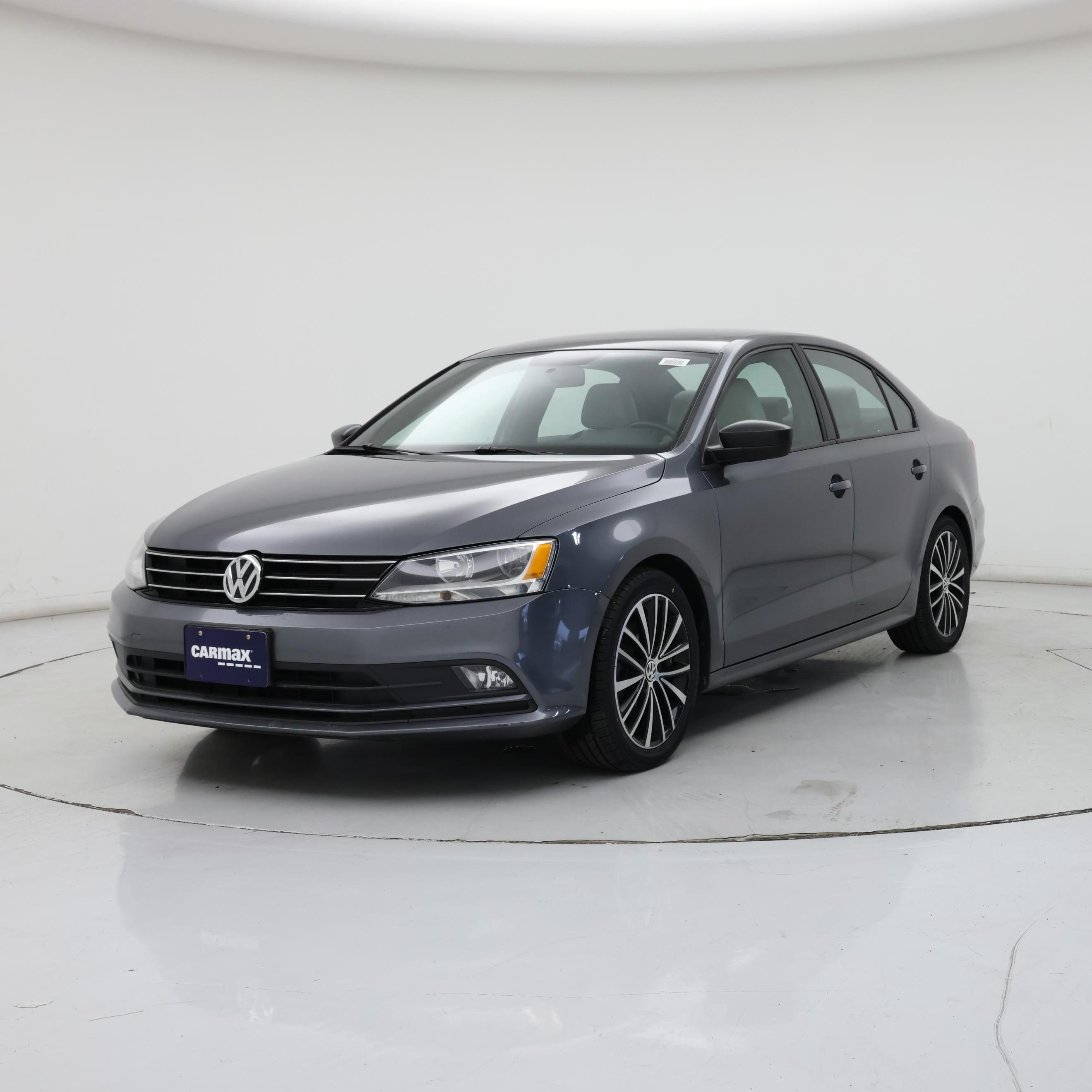 Thumbnail: 2015 Volkswagen Jetta - 4