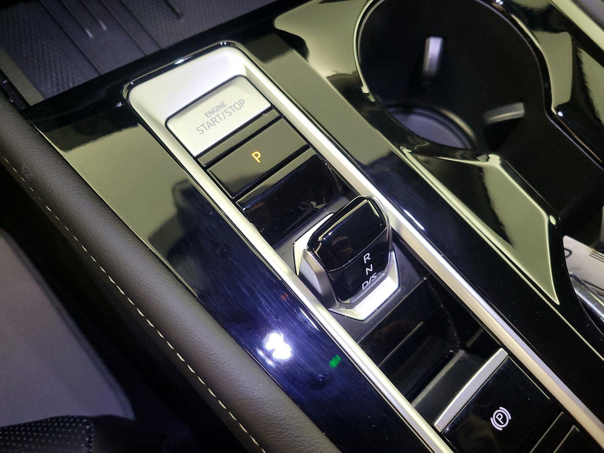 Thumbnail: 2025 Volkswagen Atlas - 17