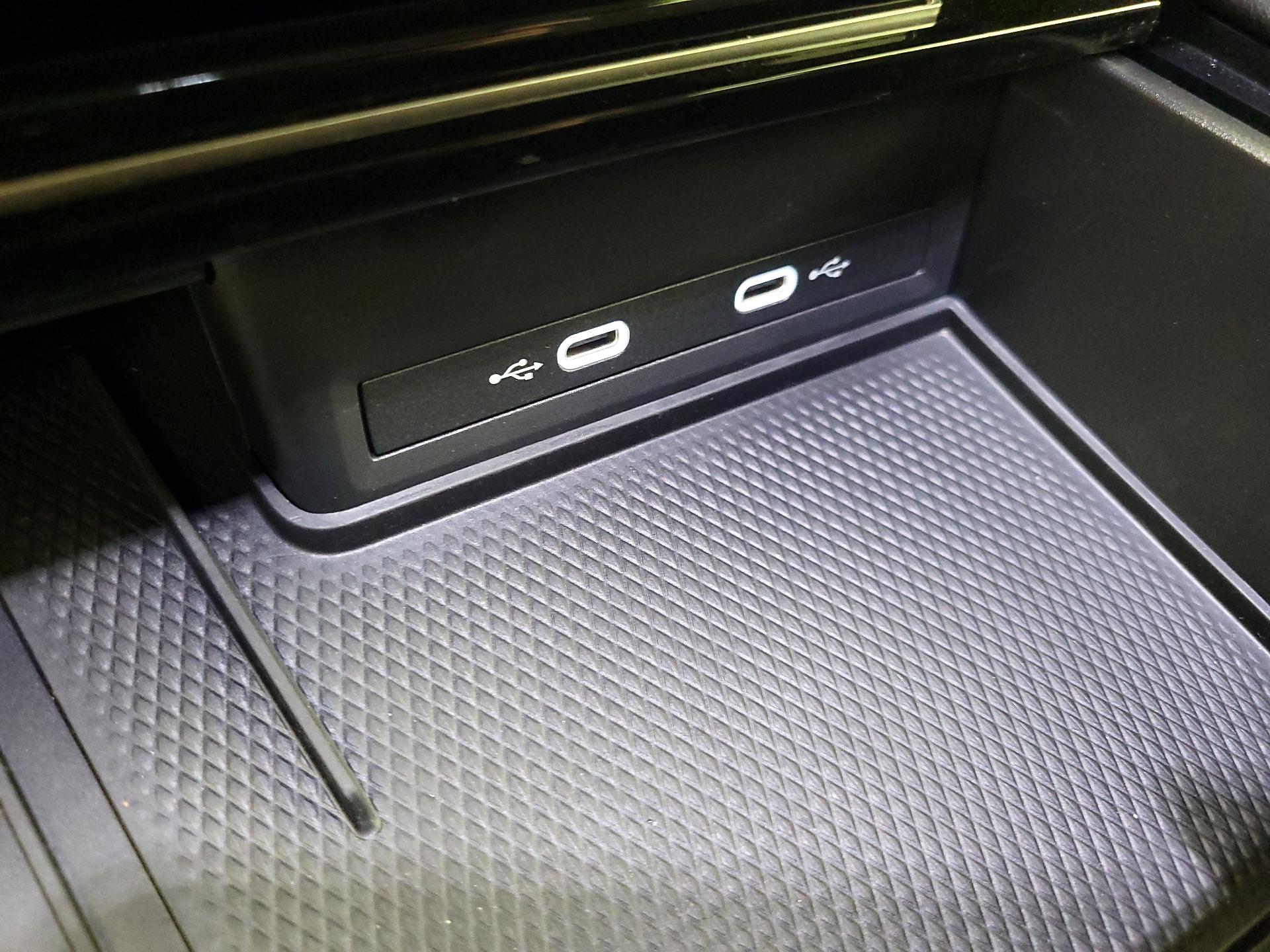 Thumbnail: 2025 Volkswagen Atlas - 18