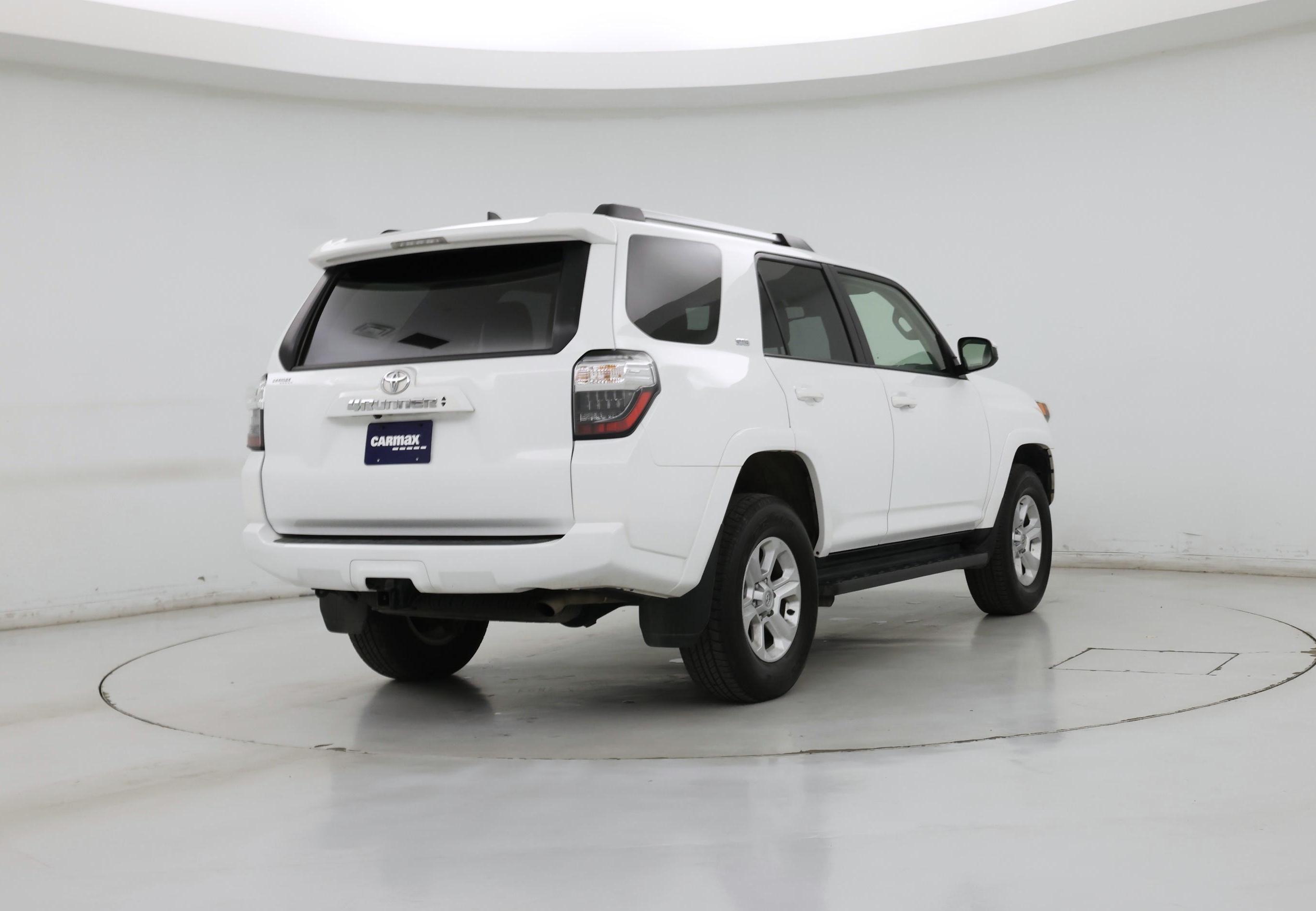 Thumbnail: 2024 Toyota 4Runner - 8