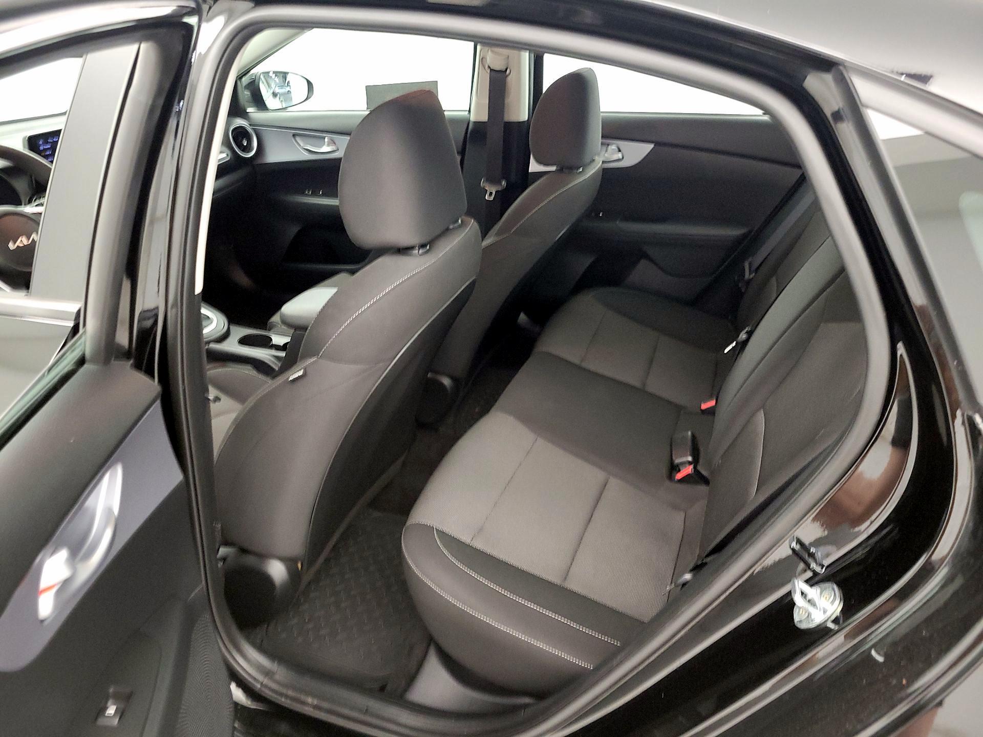 Thumbnail: 2023 Kia Forte - 19