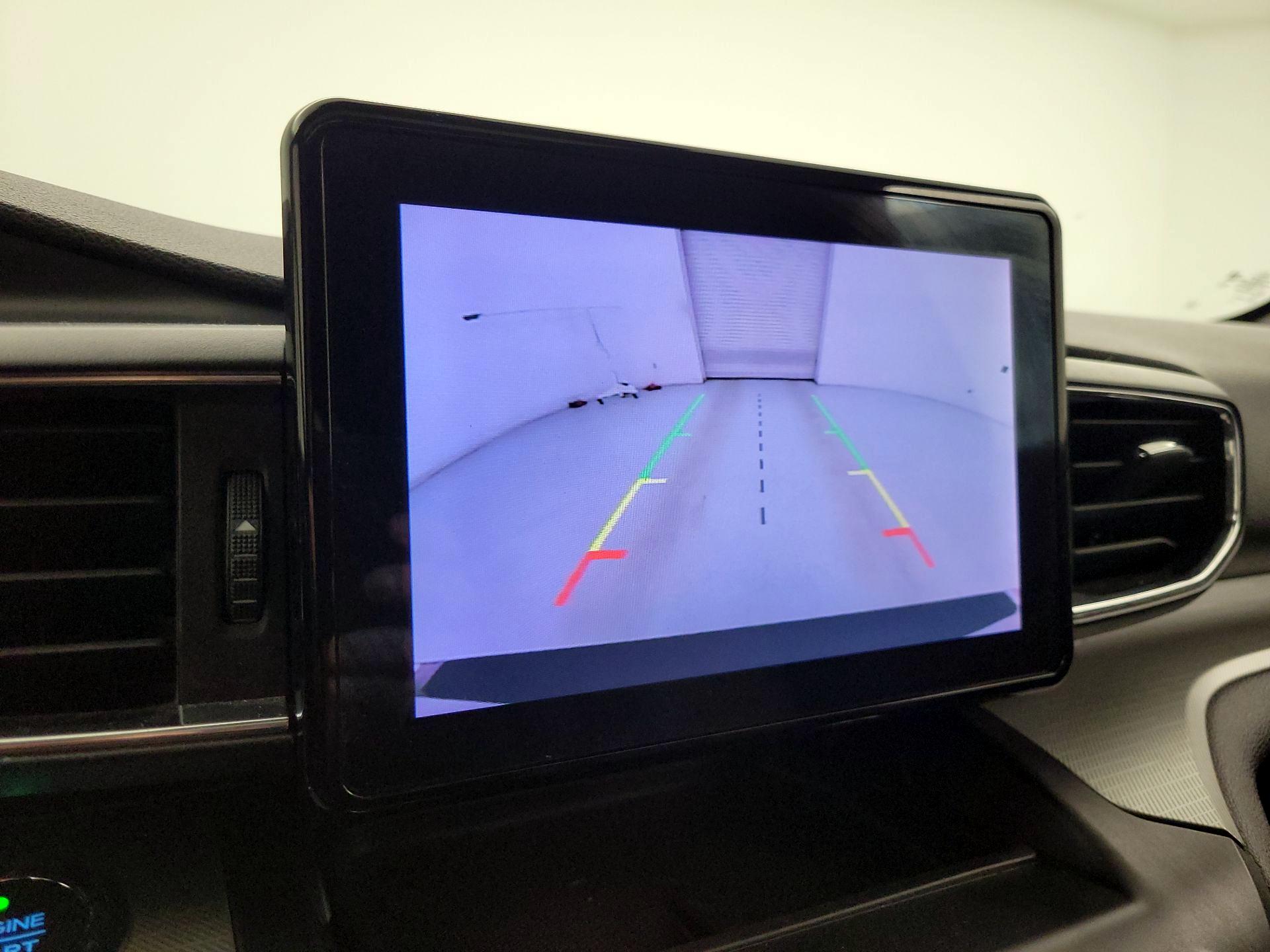 Thumbnail: 2020 Ford Explorer - 15