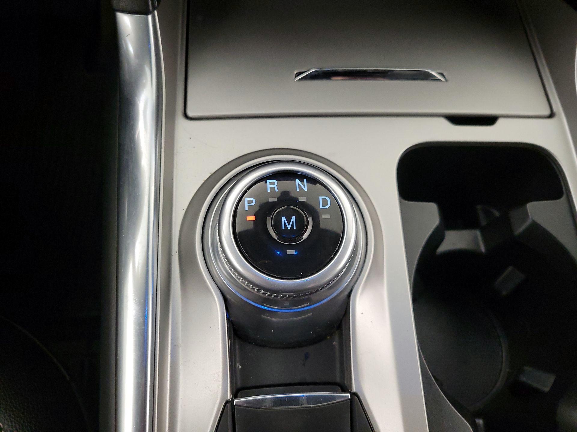 Thumbnail: 2020 Ford Explorer - 18