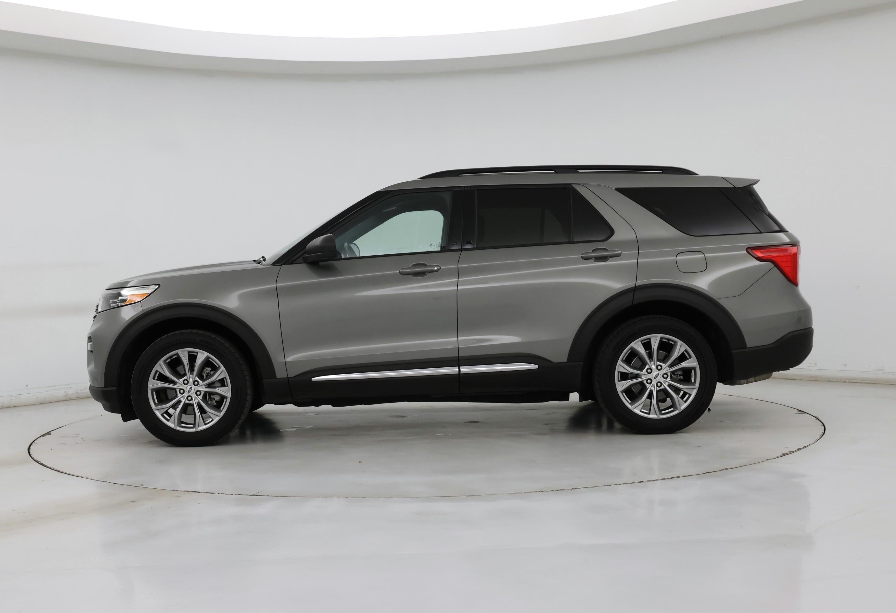 Thumbnail: 2020 Ford Explorer - 3