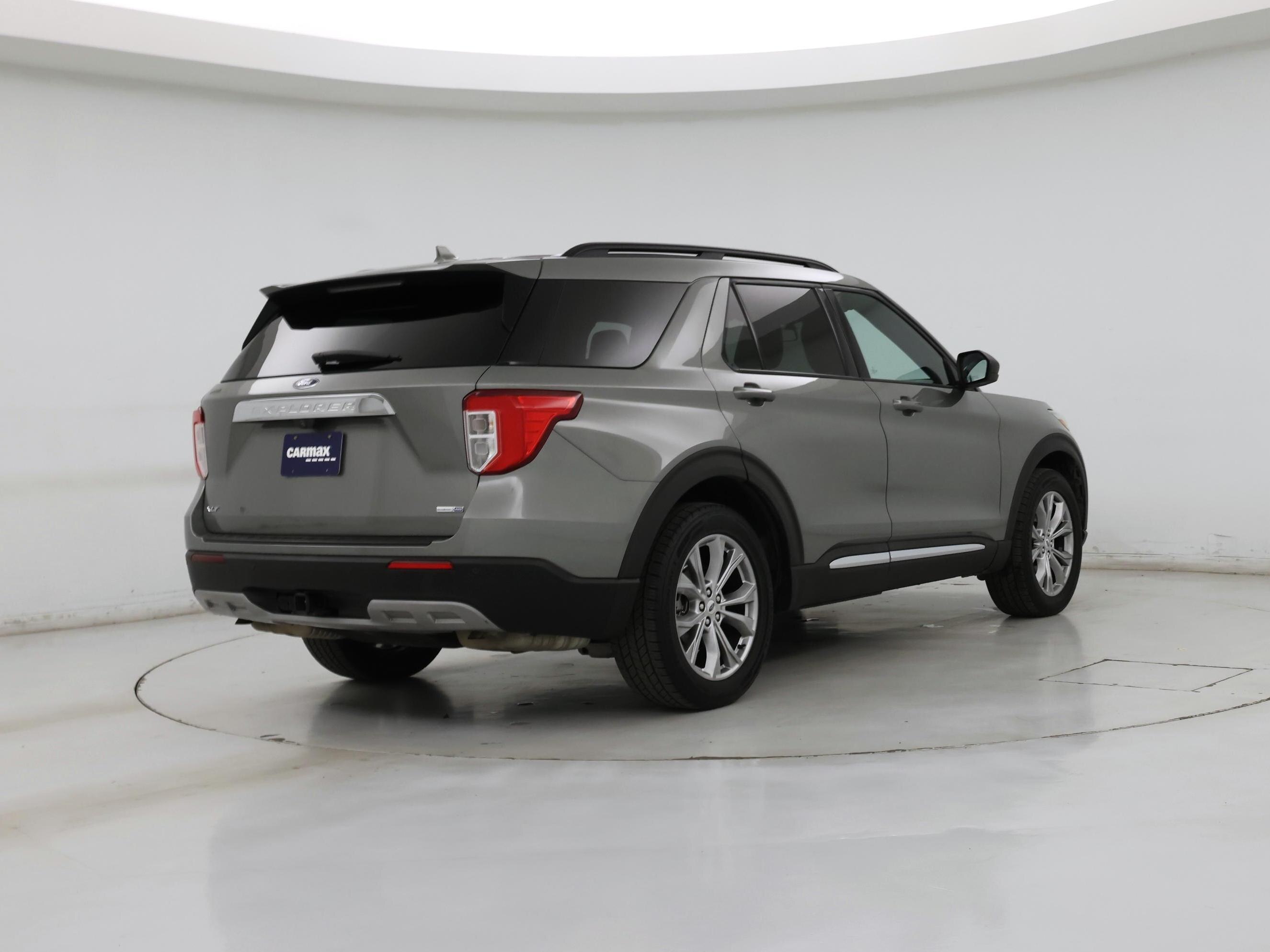 Thumbnail: 2020 Ford Explorer - 8