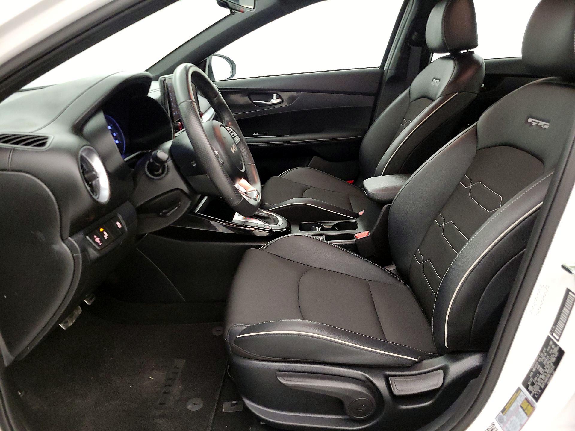 Thumbnail: 2024 Kia Forte - 11