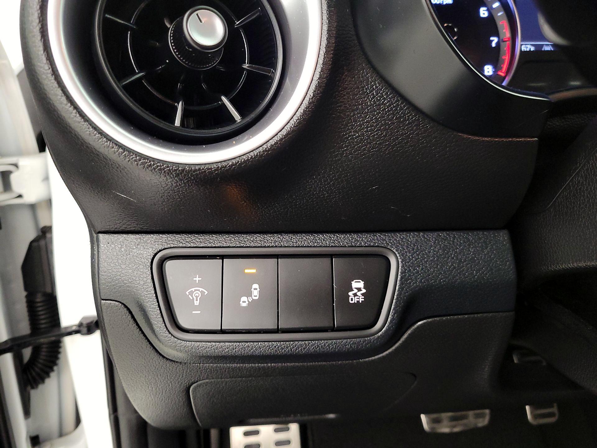 Thumbnail: 2024 Kia Forte - 13