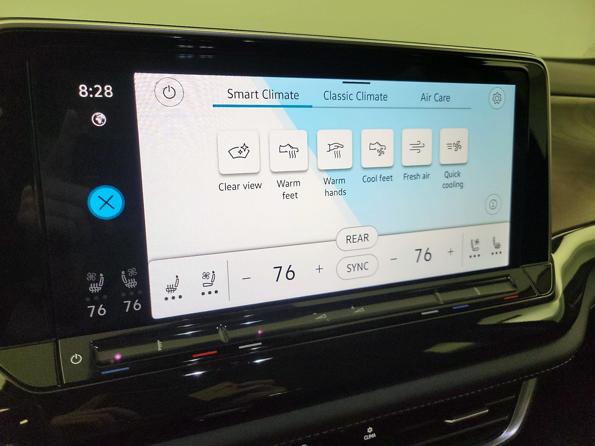 Thumbnail: 2025 Volkswagen Atlas - 16