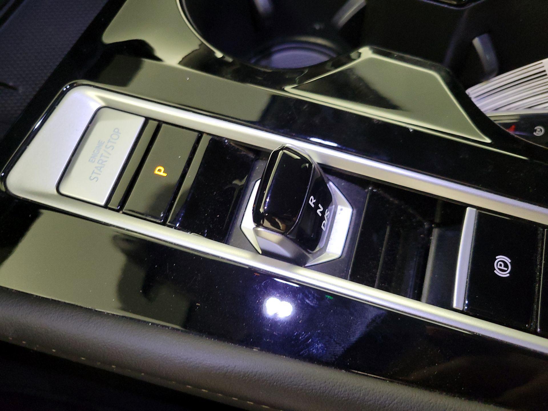 Thumbnail: 2025 Volkswagen Atlas - 17