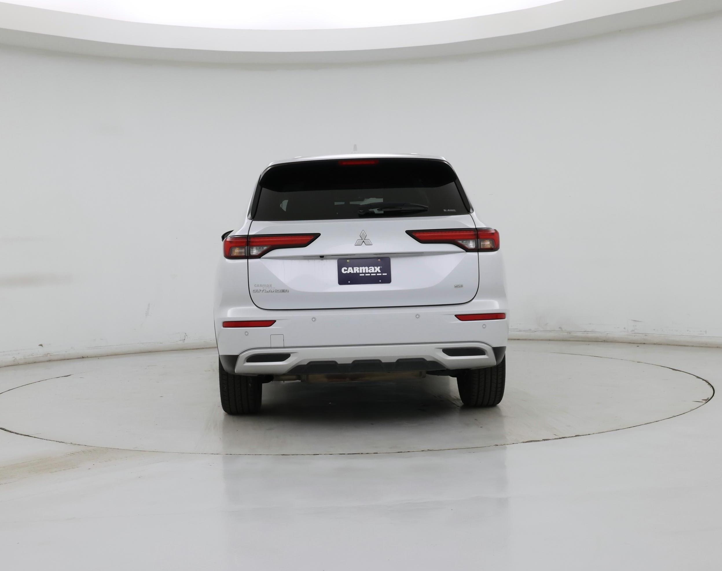 Thumbnail: 2024 Mitsubishi Outlander - 6
