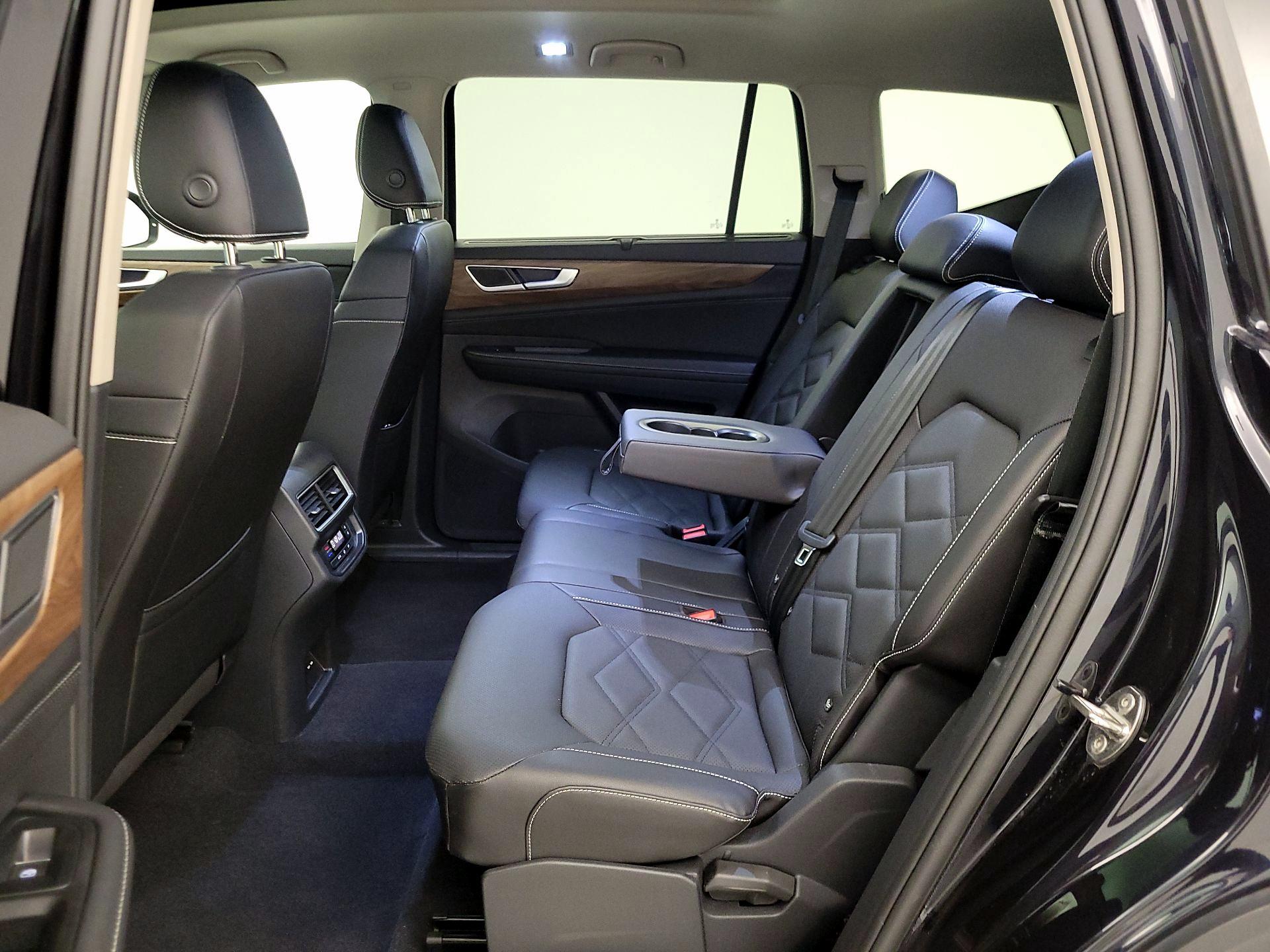 Thumbnail: 2025 Volkswagen Atlas - 20