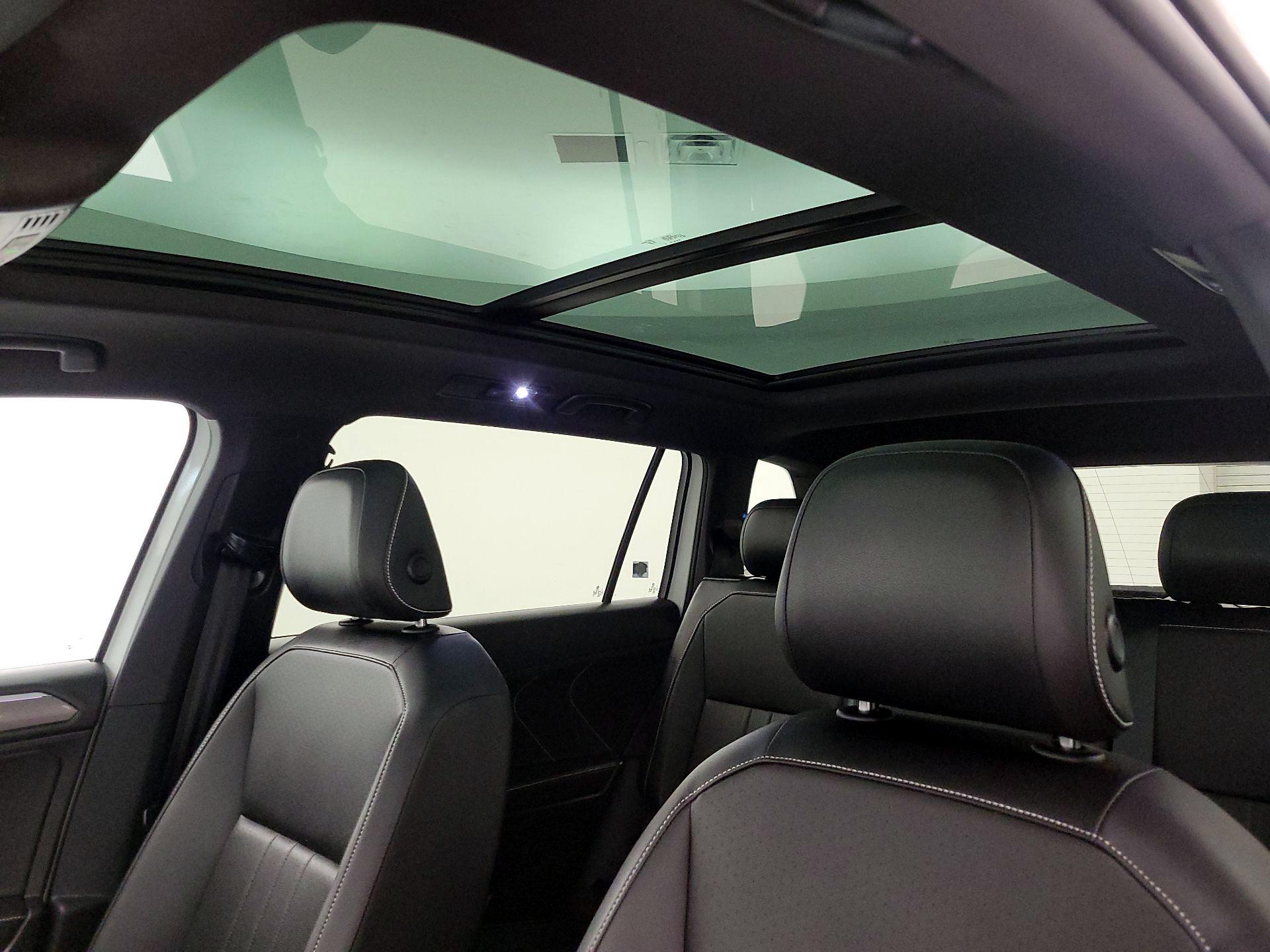 Thumbnail: 2023 Volkswagen Tiguan - 19