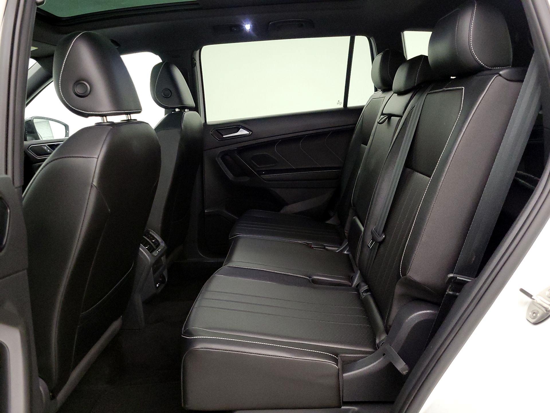 Thumbnail: 2023 Volkswagen Tiguan - 20