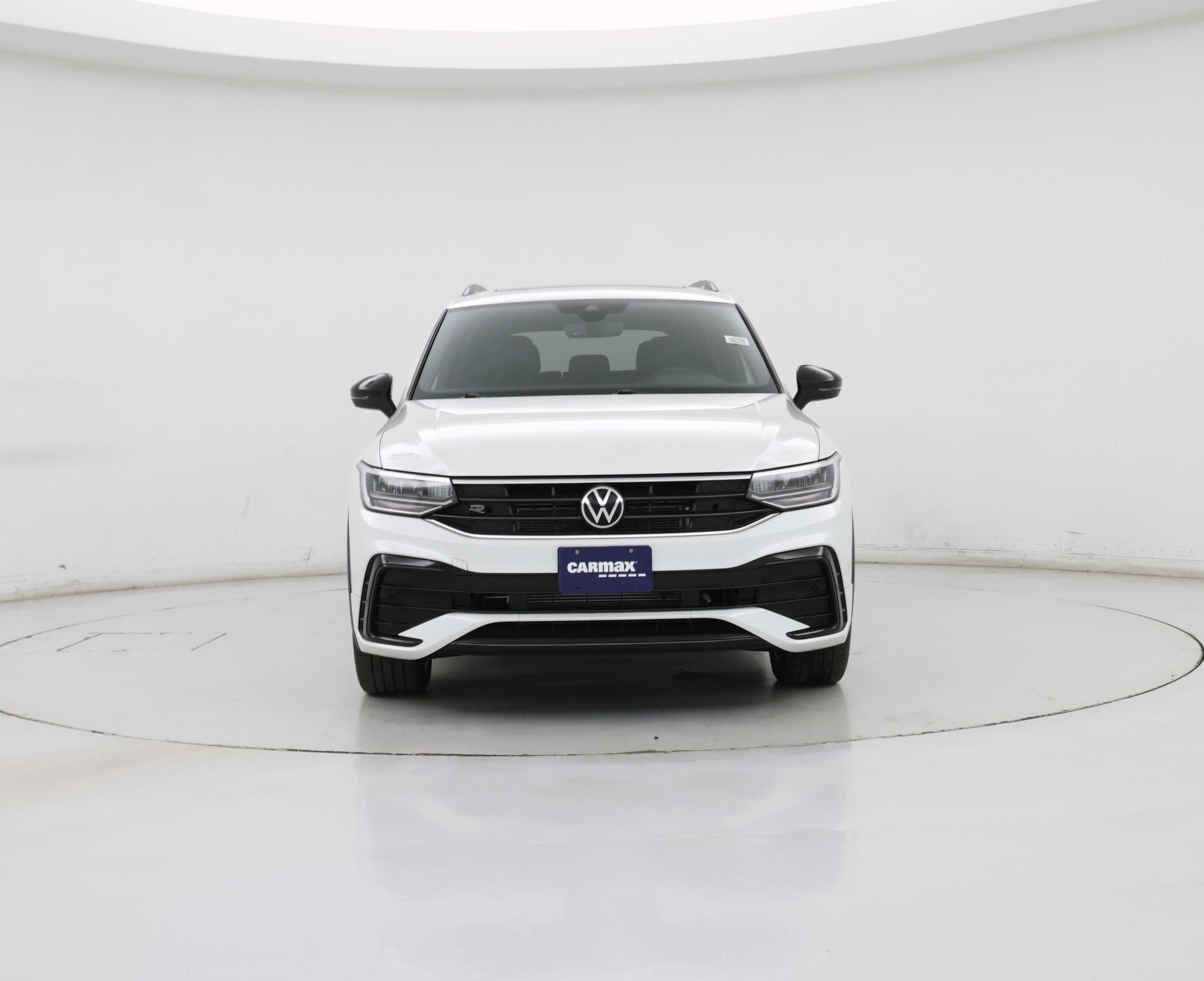 Thumbnail: 2023 Volkswagen Tiguan - 5