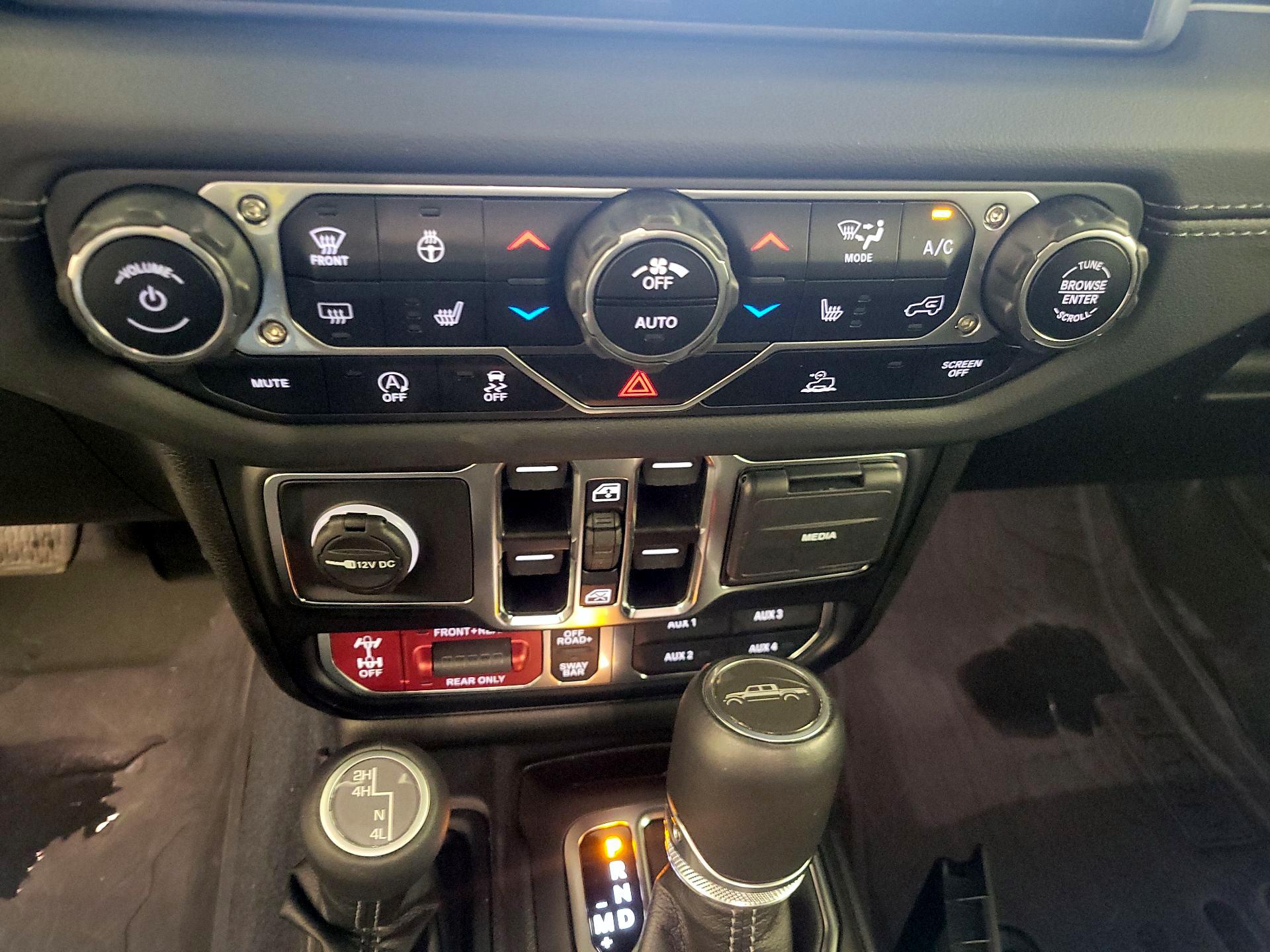 Thumbnail: 2024 Jeep Gladiator - 16