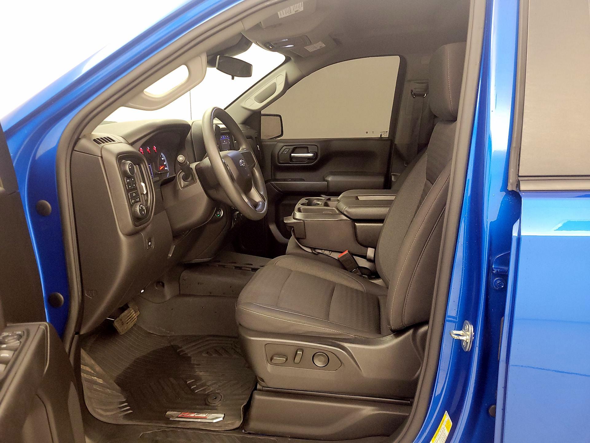 Thumbnail: 2023 Chevrolet Silverado 1500 - 11