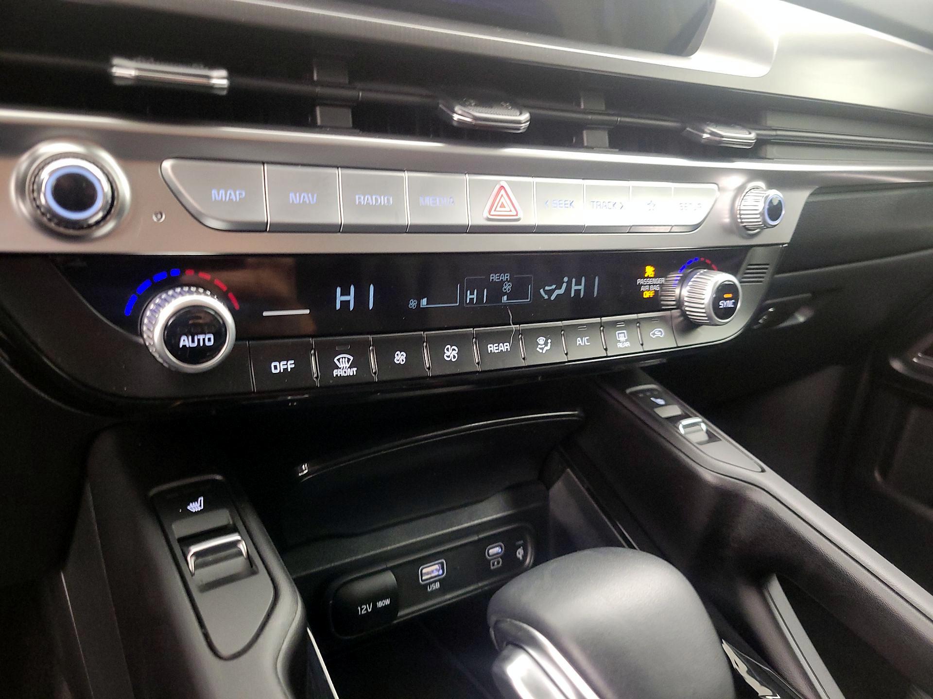 Thumbnail: 2025 Kia Telluride - 17