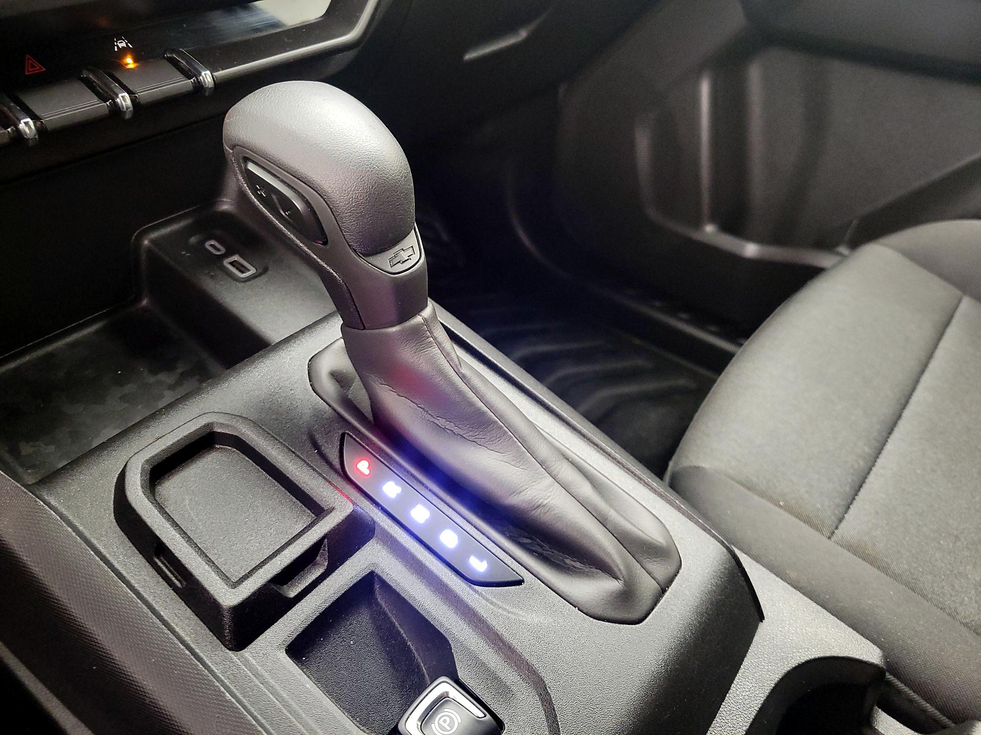 Thumbnail: 2023 Chevrolet Colorado - 17