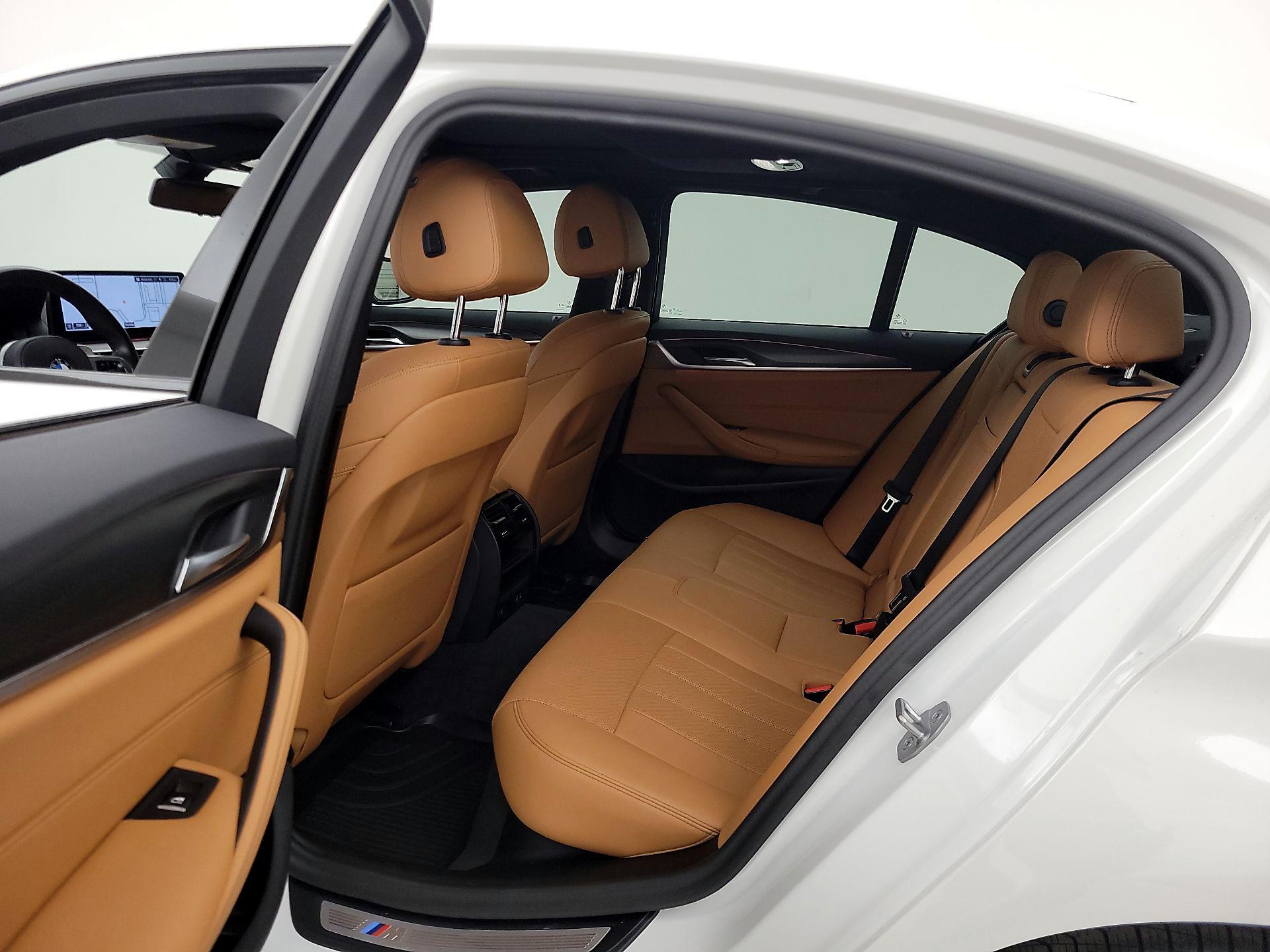 Thumbnail: 2023 BMW 5 Series - 20