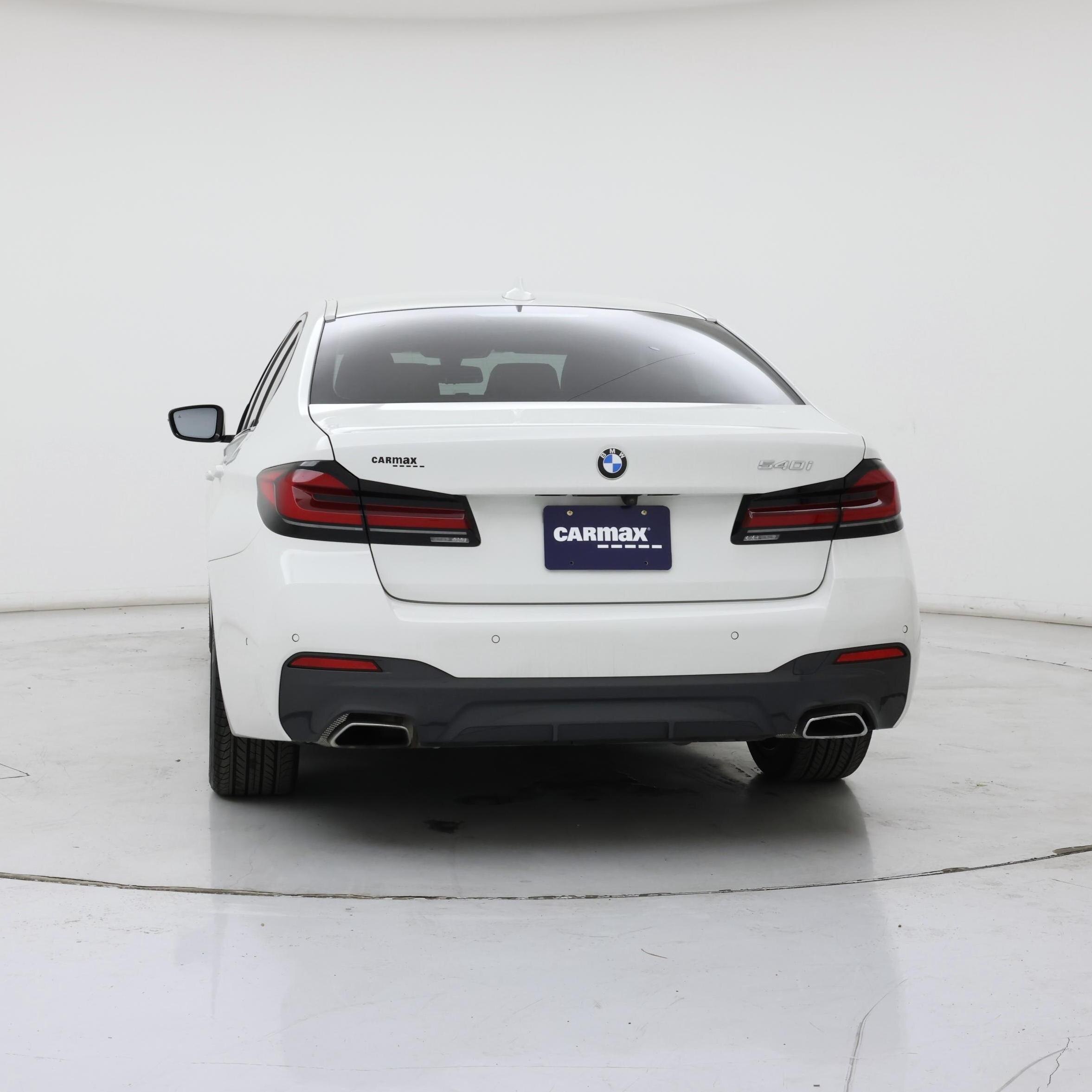 Thumbnail: 2023 BMW 5 Series - 6