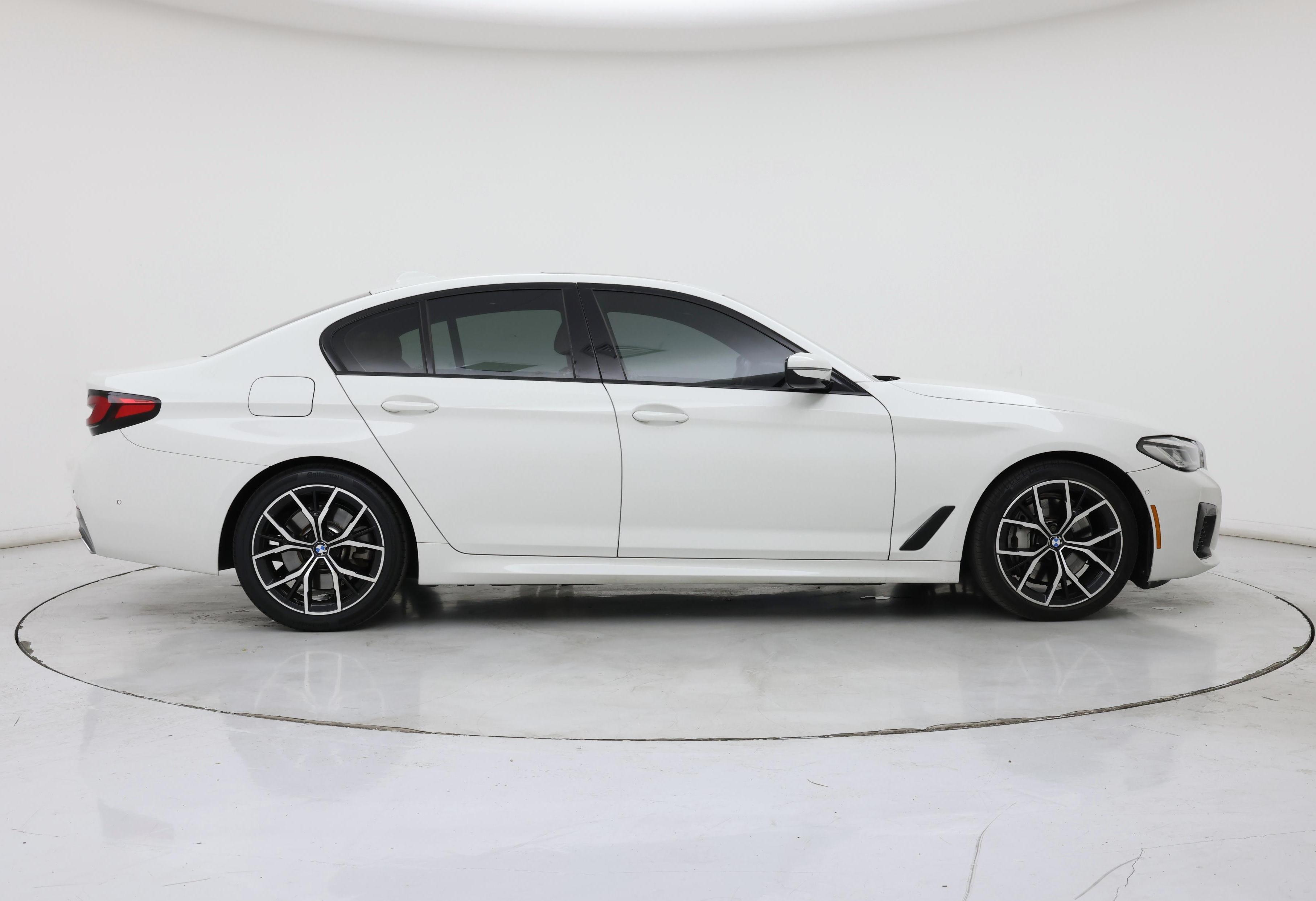 Thumbnail: 2023 BMW 5 Series - 7