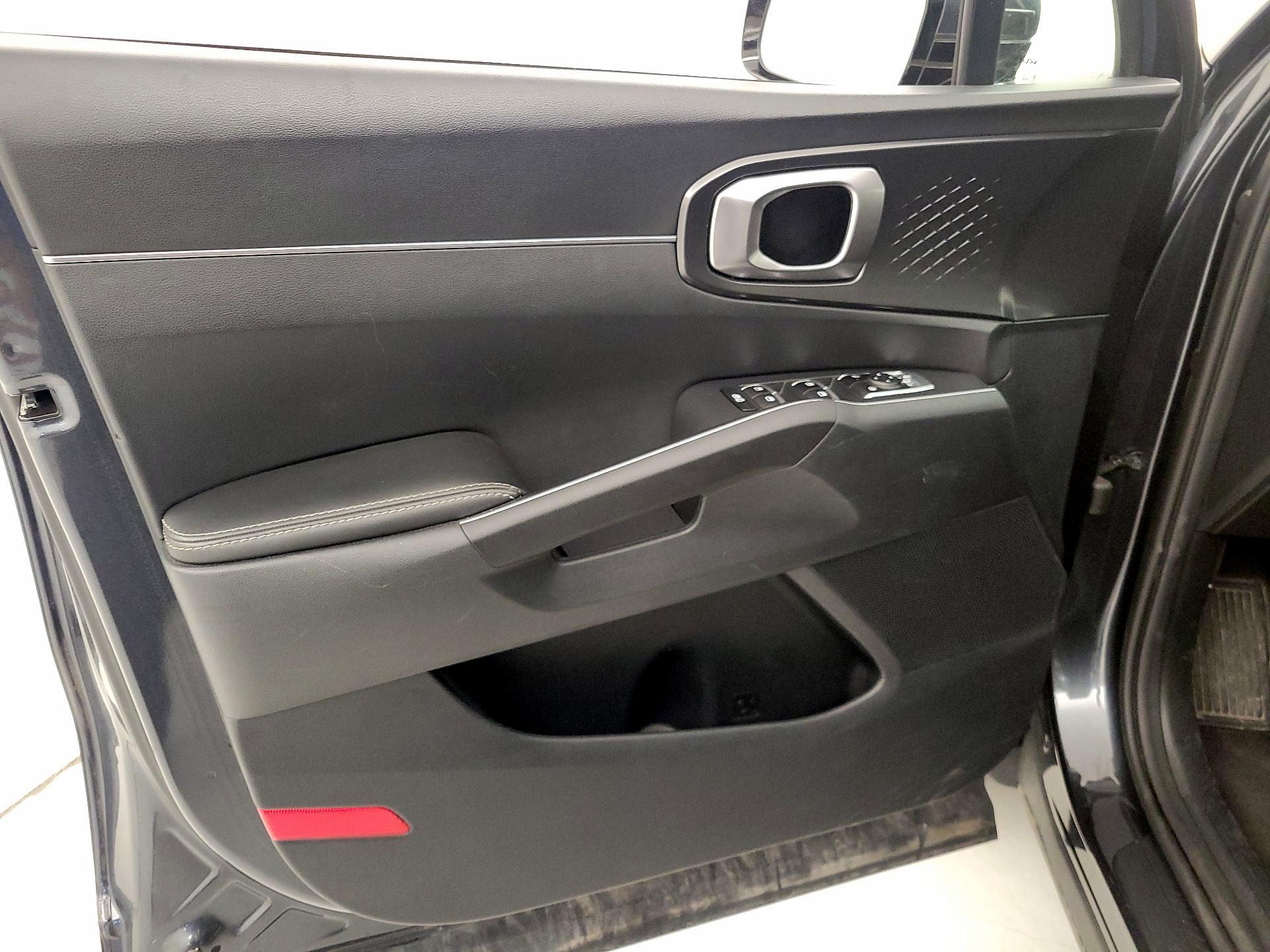 Thumbnail: 2024 Kia Sorento - 12