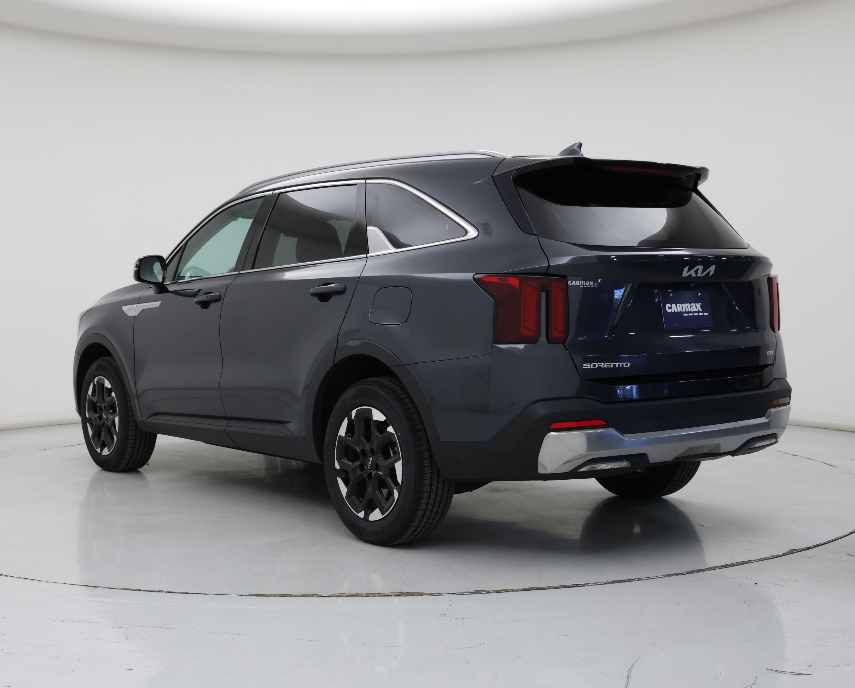 Thumbnail: 2024 Kia Sorento - 2