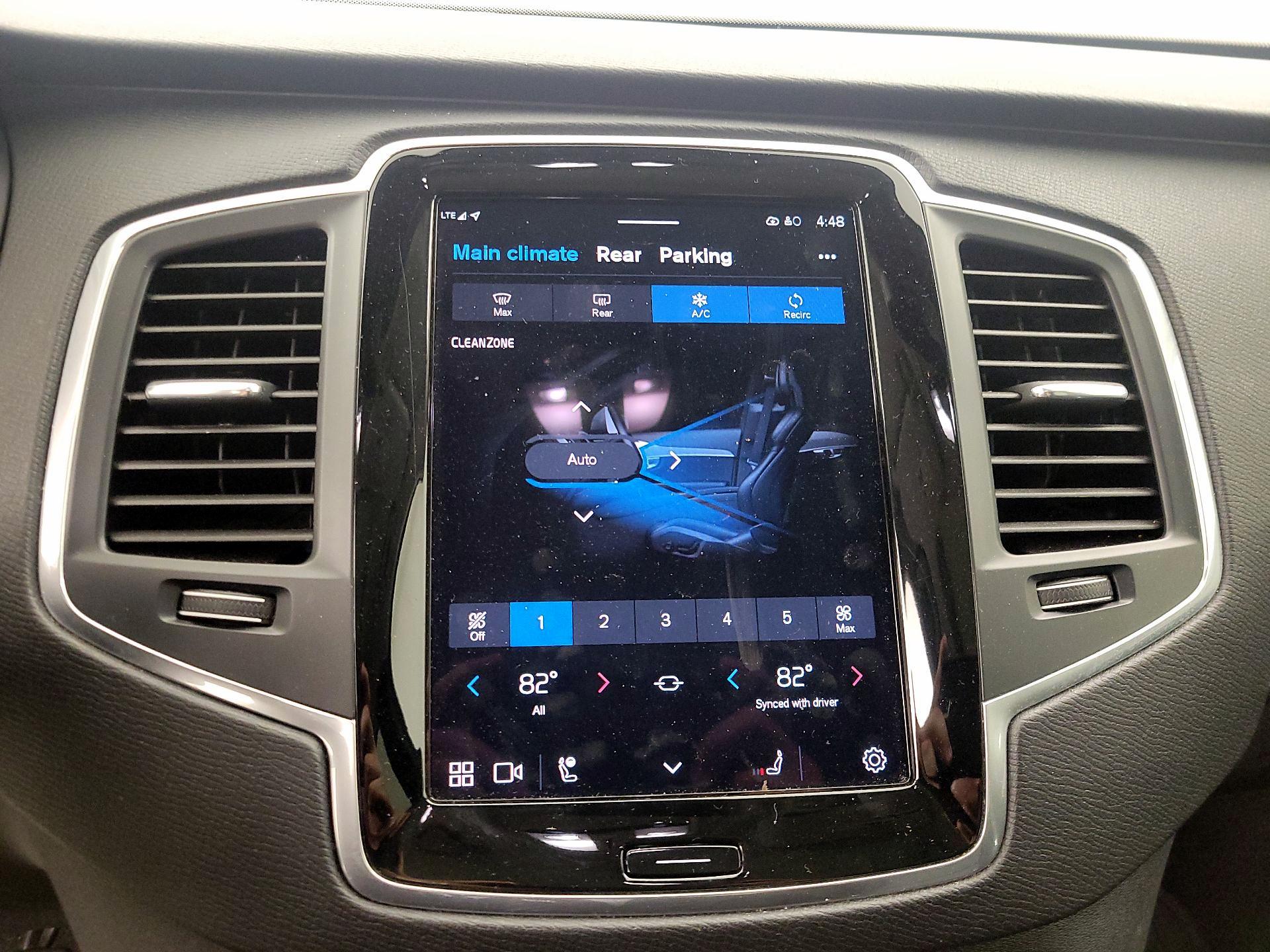 Thumbnail: 2023 Volvo XC90 - 17