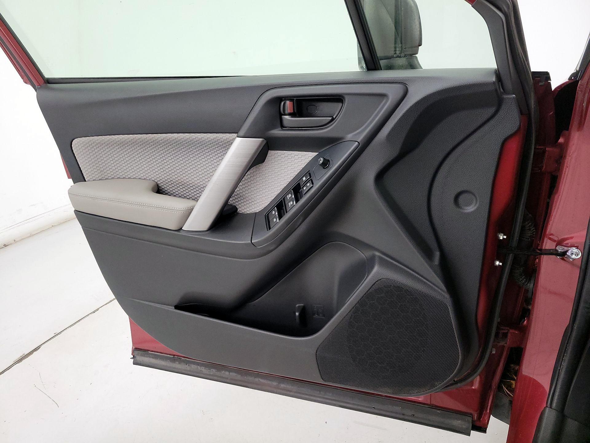 Thumbnail: 2018 Subaru Forester - 12