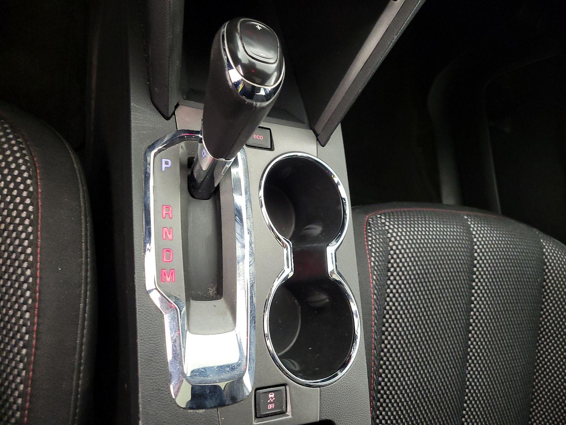 Thumbnail: 2017 GMC Terrain - 17