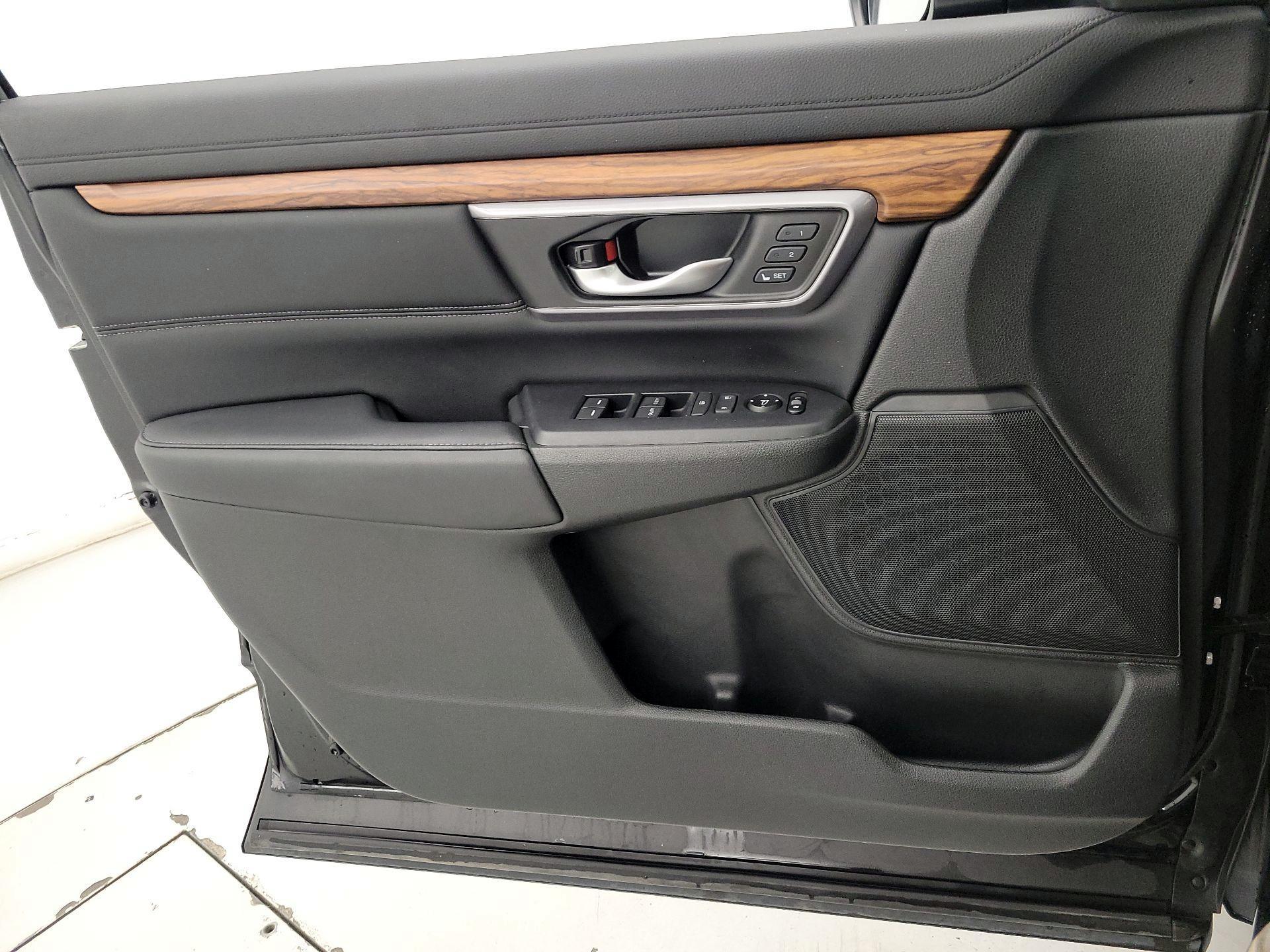 Thumbnail: 2017 Honda CR-V - 12