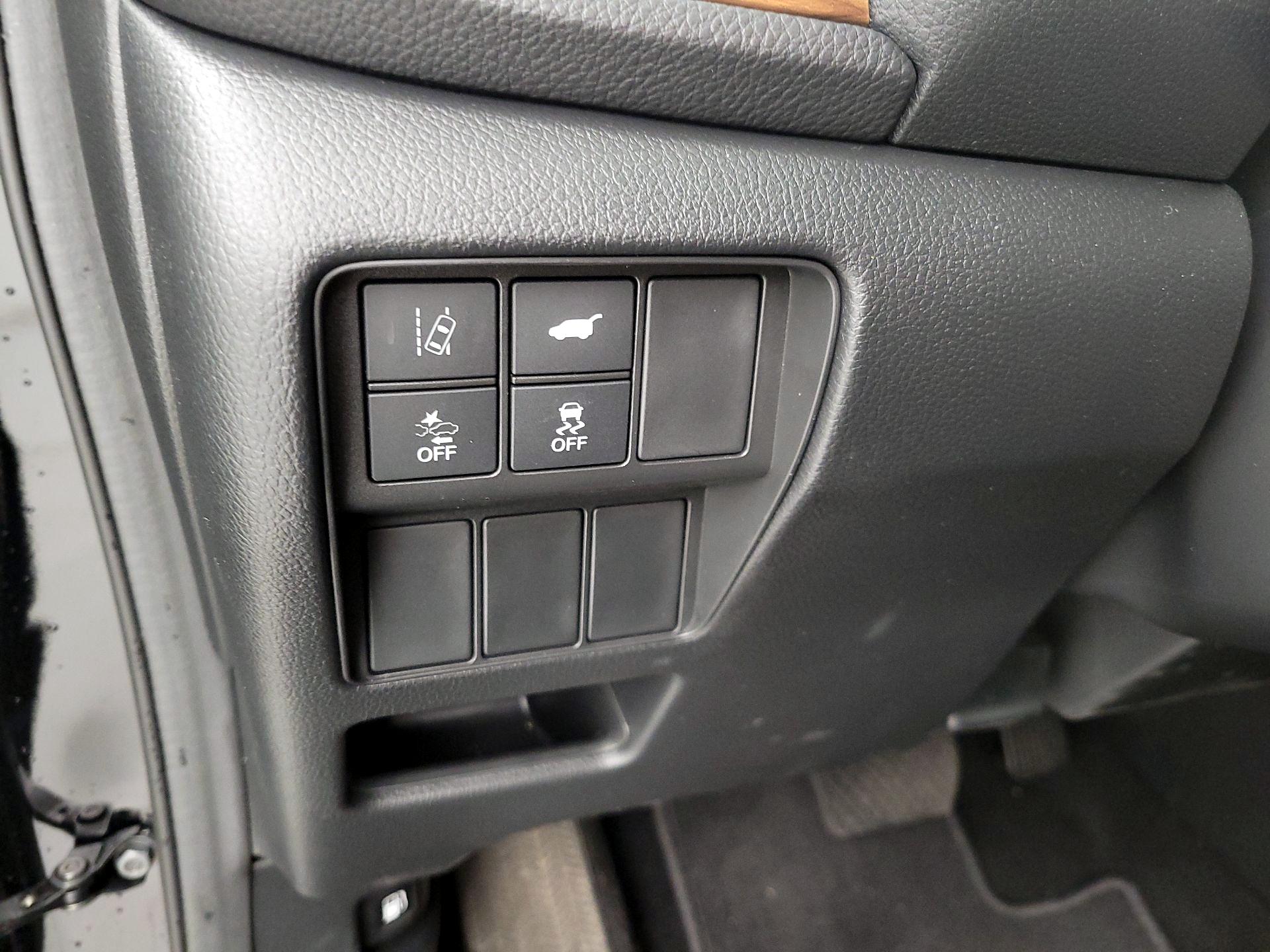 Thumbnail: 2017 Honda CR-V - 13