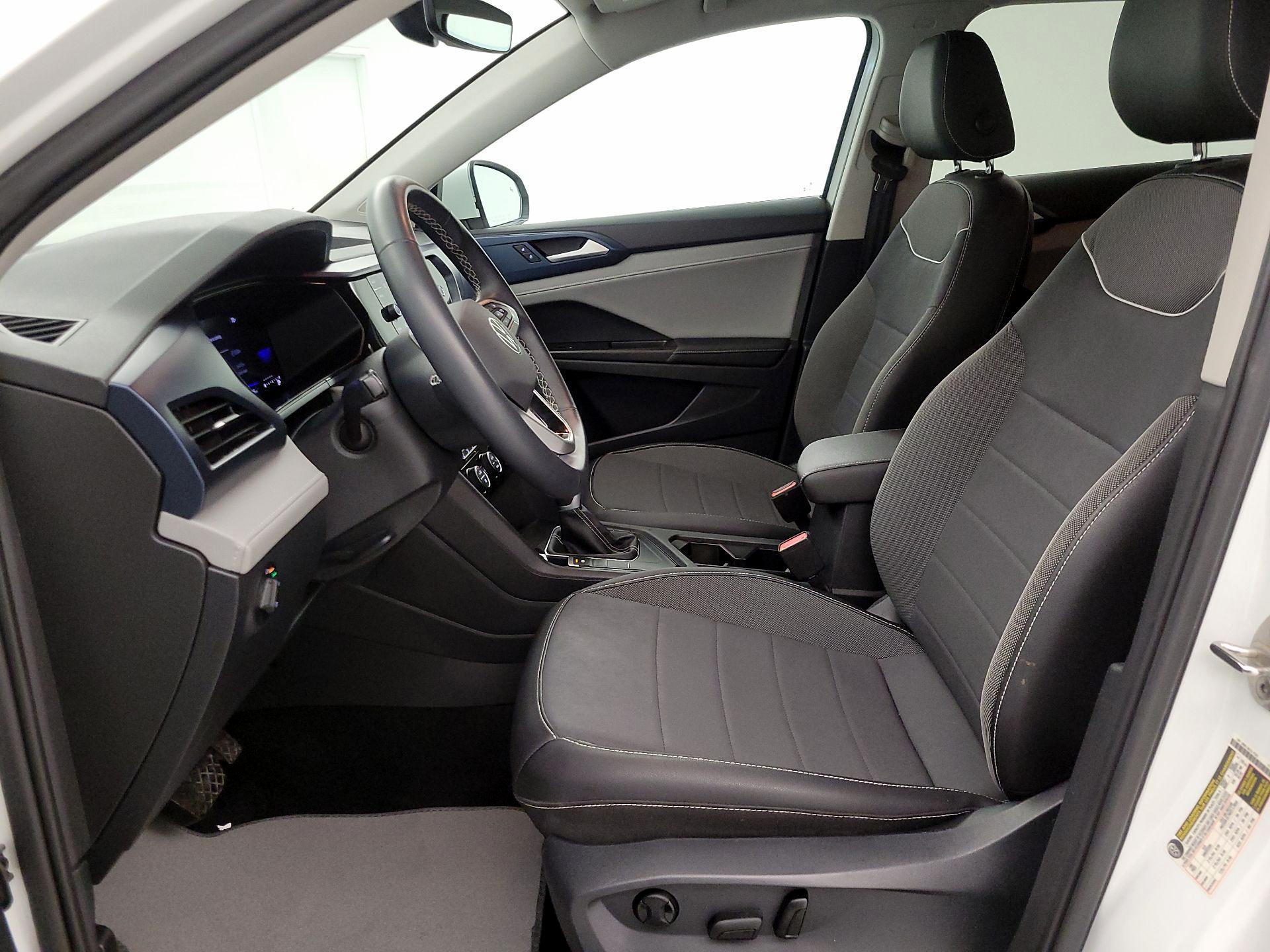 Thumbnail: 2024 Volkswagen Taos - 11