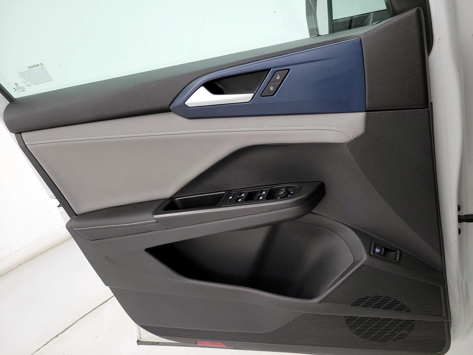 Thumbnail: 2024 Volkswagen Taos - 12